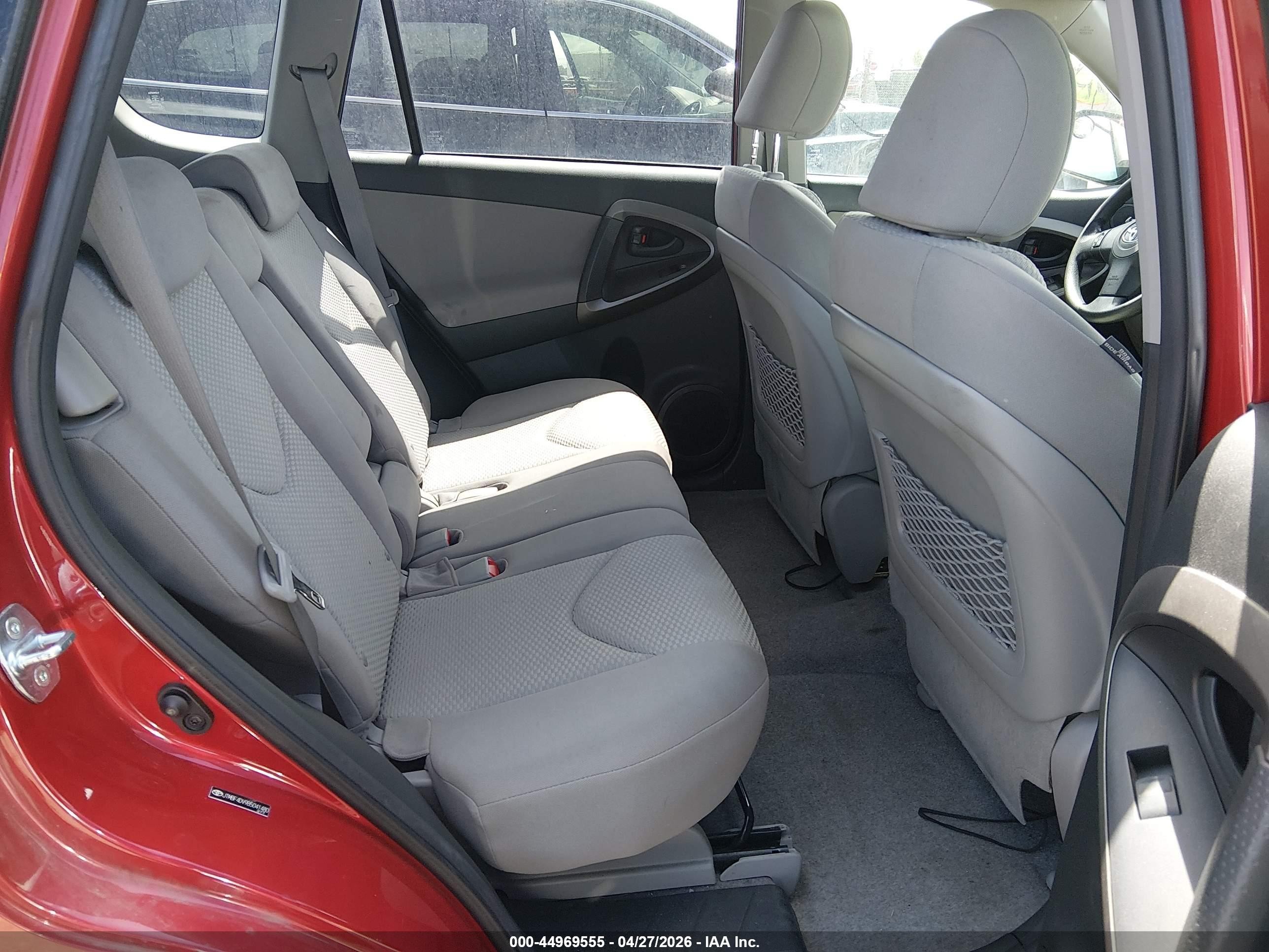 2011 Toyota Rav4   Red vin: JTMBF4DV9B5041480