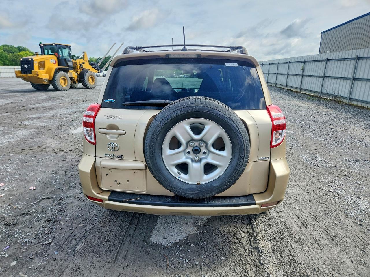 2011 Toyota Rav4 Base Gold vin: JTMBF4DV9B5048879