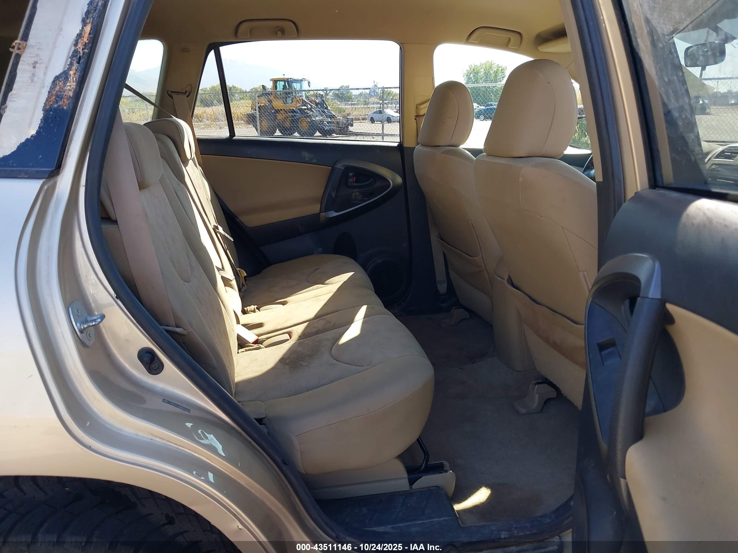 2010 Toyota Rav4   Gold vin: JTMBF4DVXA5022015