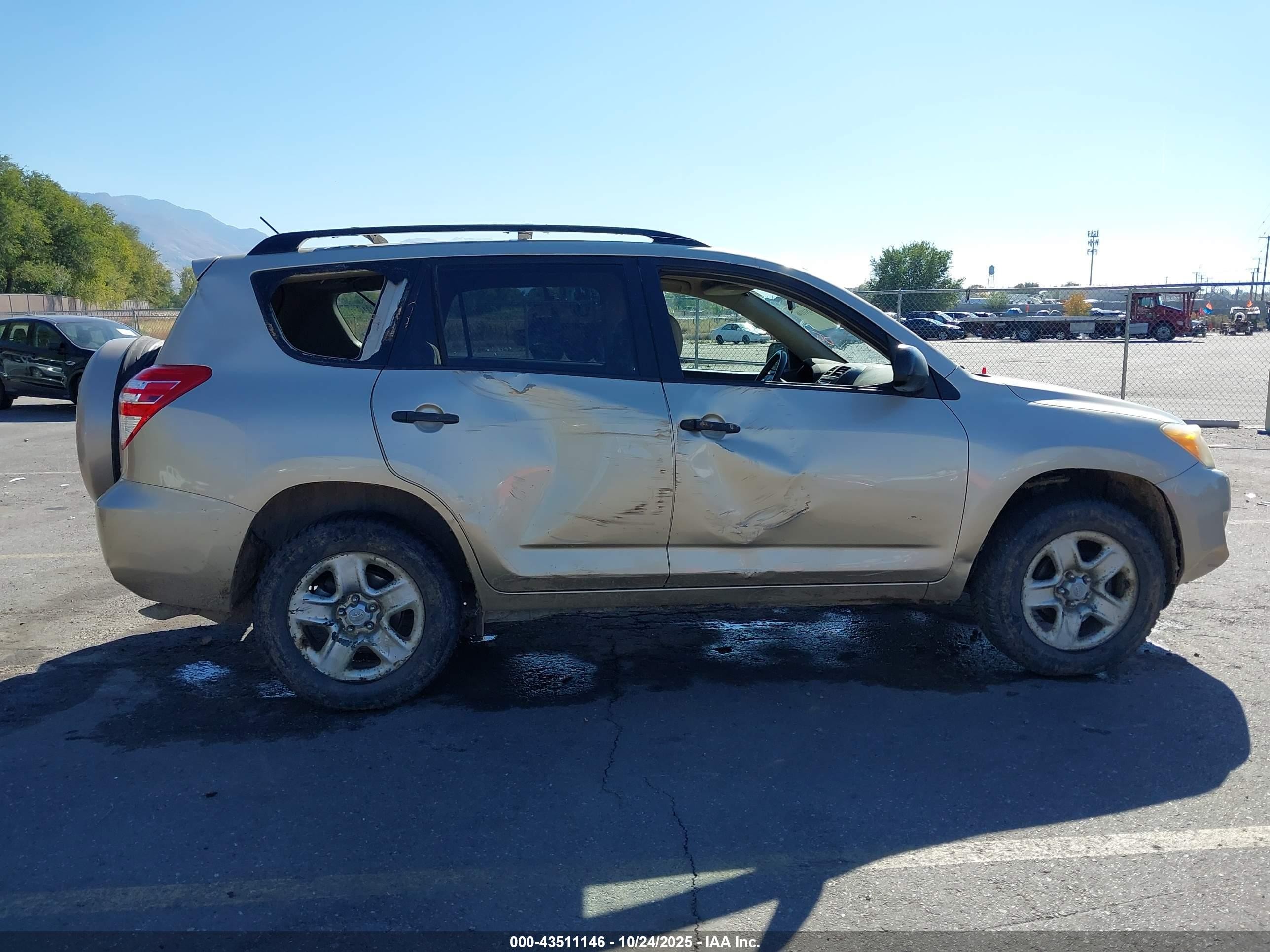 2010 Toyota Rav4   Gold vin: JTMBF4DVXA5022015