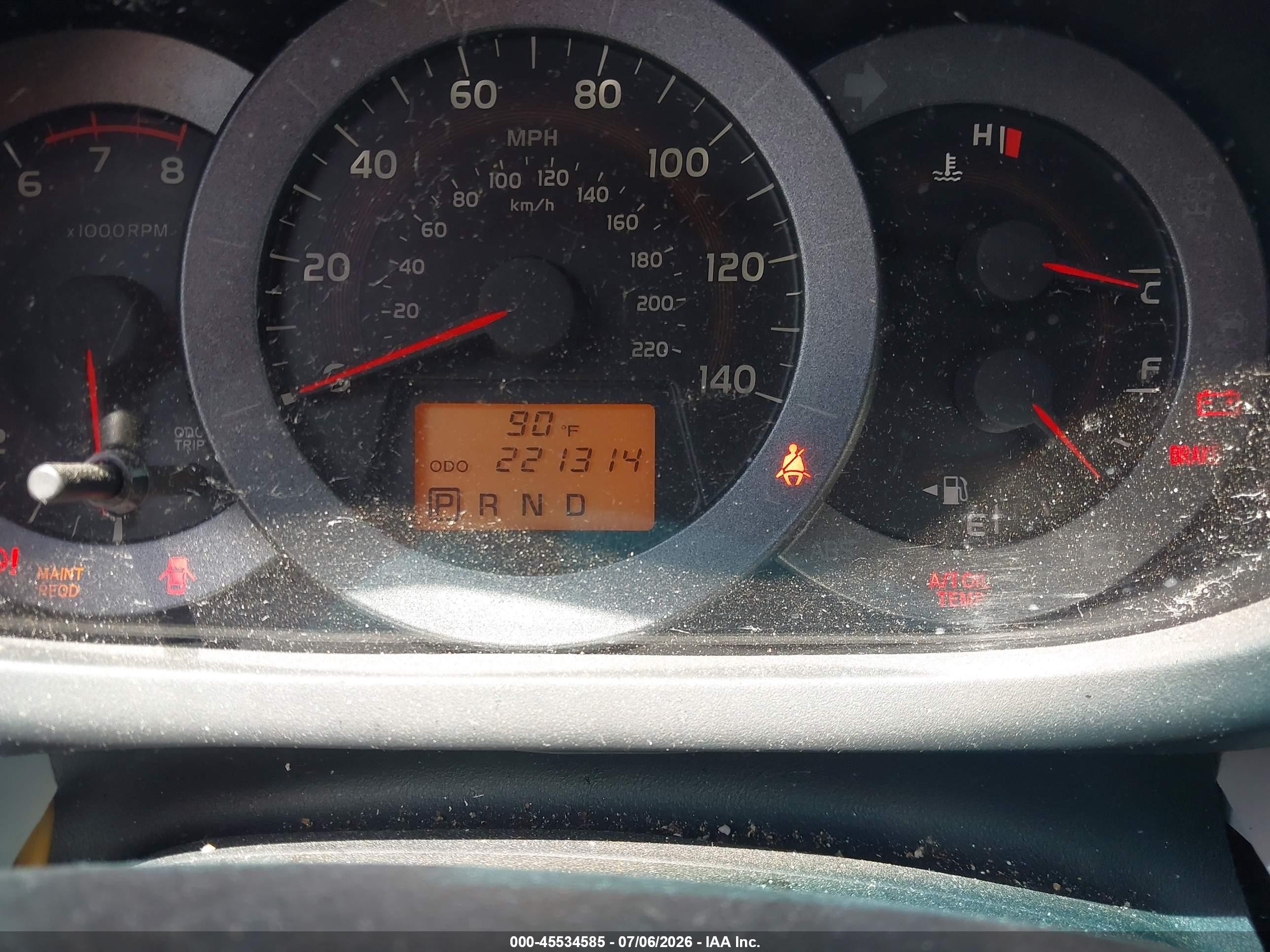2010 Toyota Rav4   Серебряный vin: JTMBF4DVXAD023560