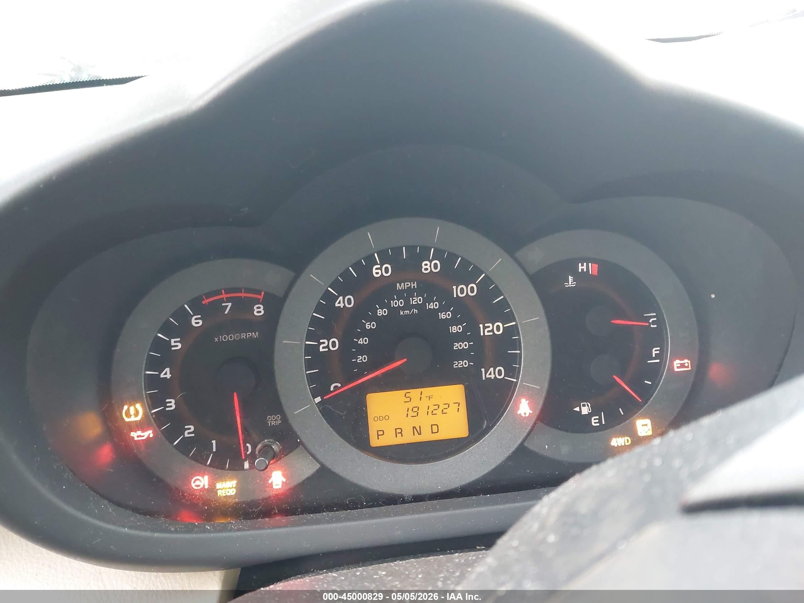 2010 Toyota Rav4   White vin: JTMBF4DVXAD027463