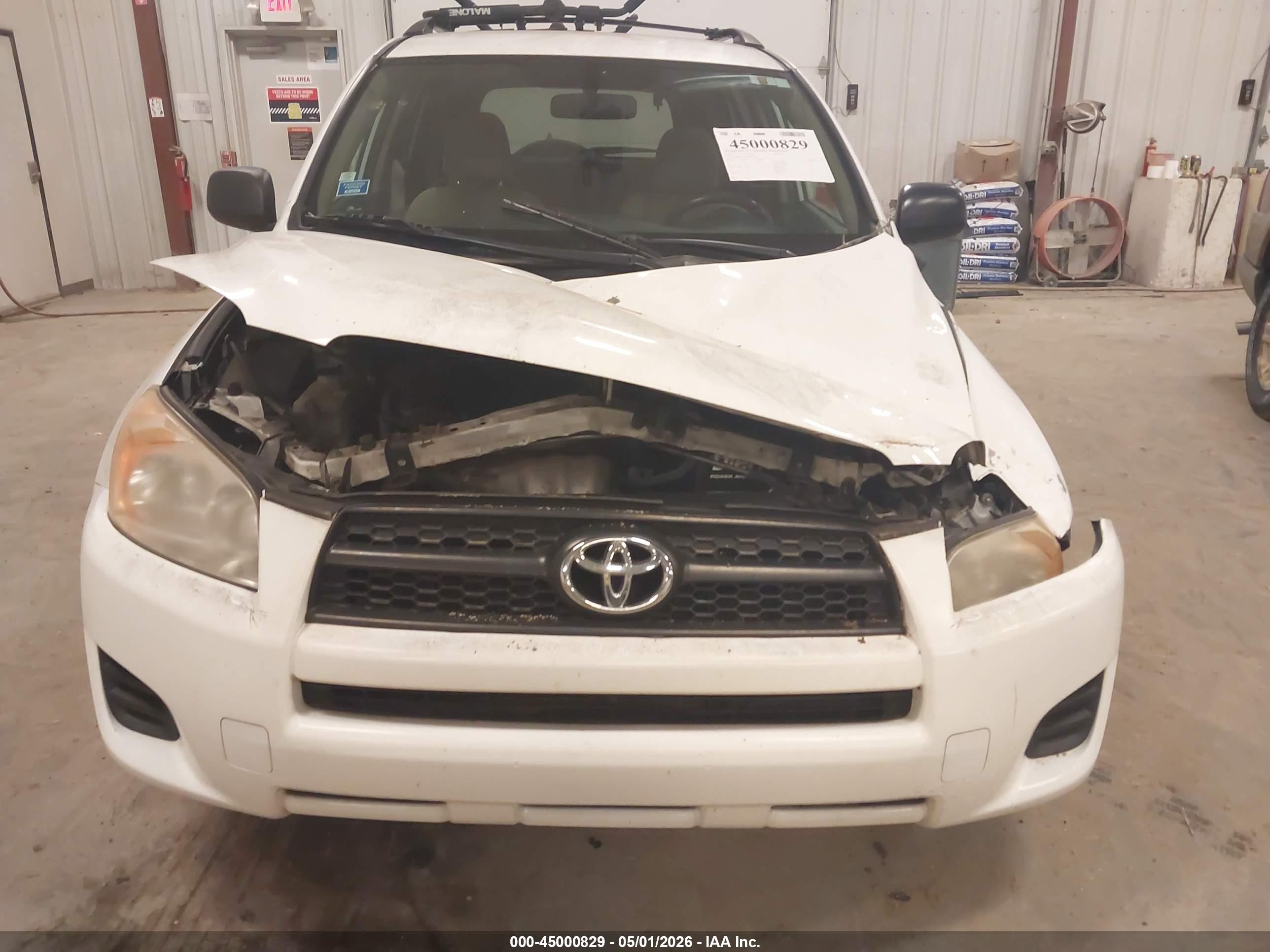 2010 Toyota Rav4   White vin: JTMBF4DVXAD027463