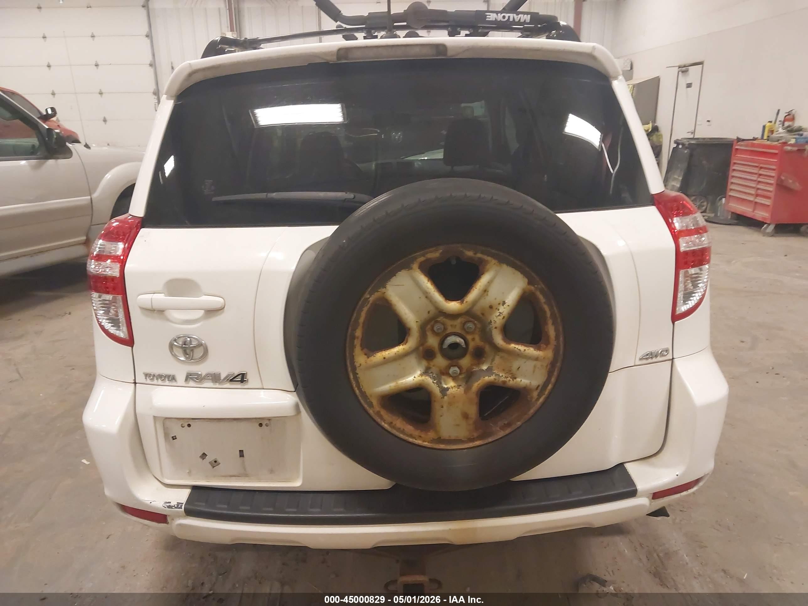 2010 Toyota Rav4   White vin: JTMBF4DVXAD027463
