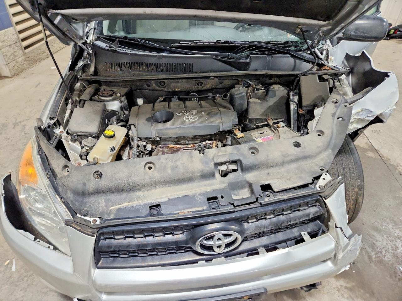 2010 Toyota Rav4 Base Silver vin: JTMBF4DVXAD038740