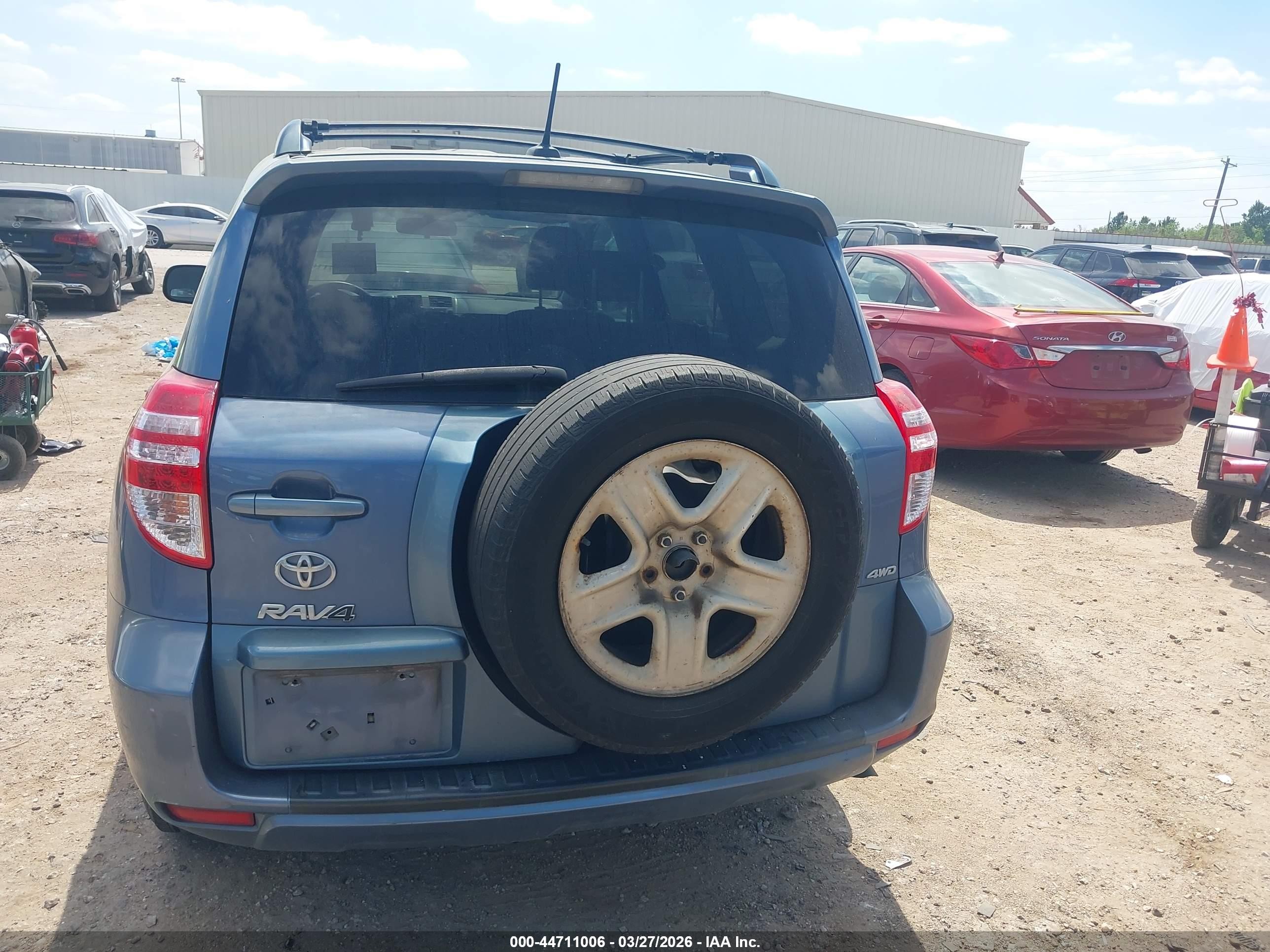 2011 Toyota Rav4   Blue vin: JTMBF4DVXBD040120