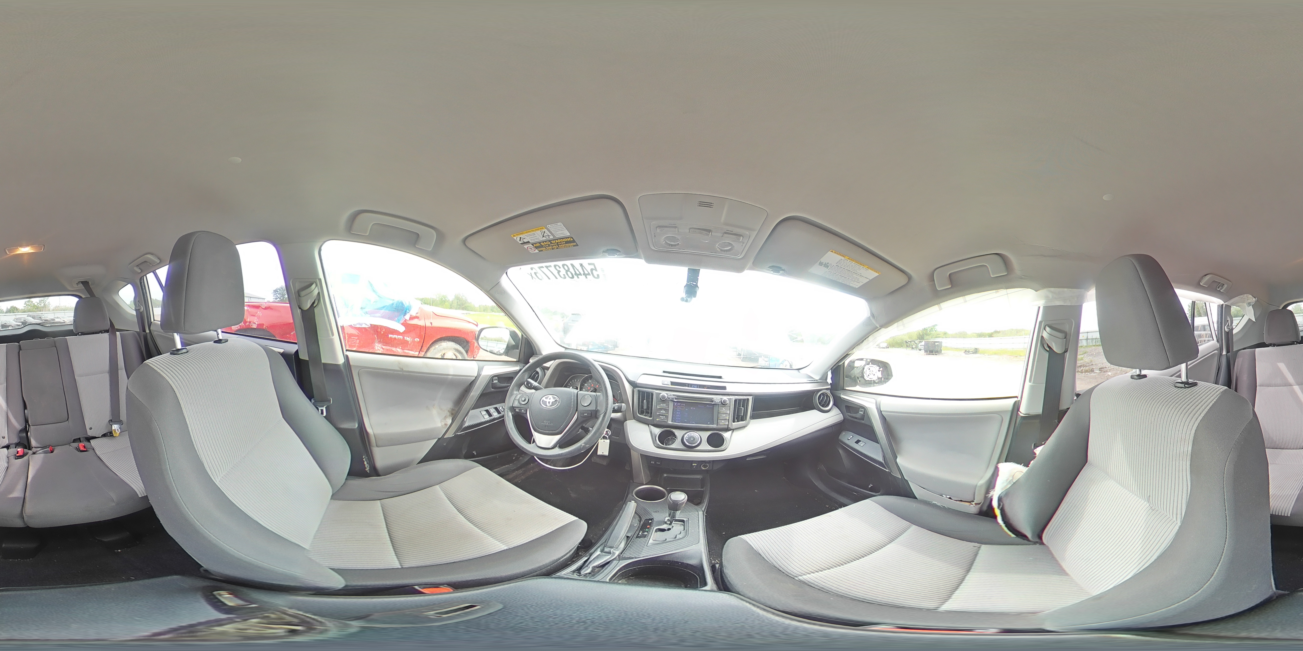 2013 Toyota Rav4 Le White vin: JTMBFREV0D5027384