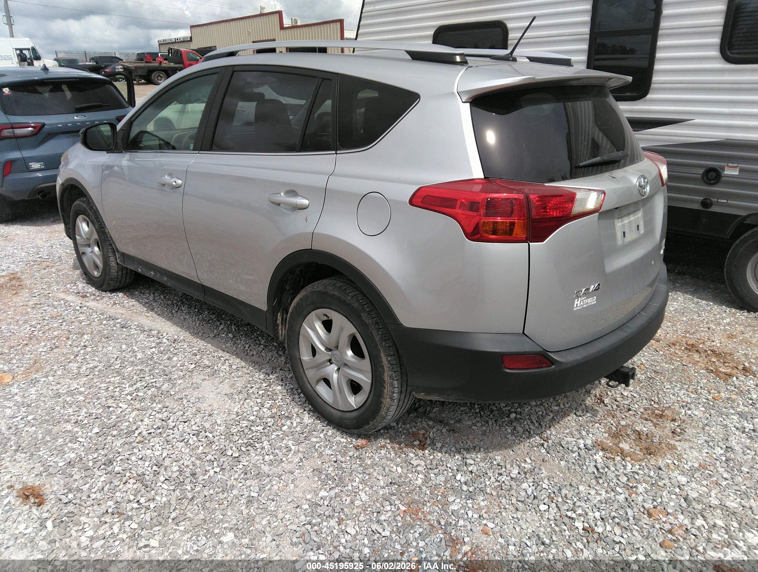2014 Toyota Rav4 Le Silver vin: JTMBFREV0ED067116