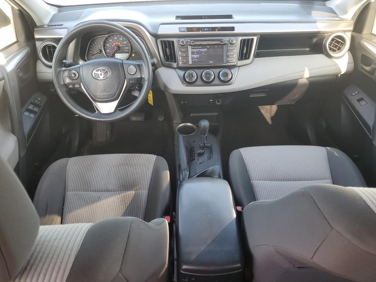 2014 Toyota Rav4 Le White vin: JTMBFREV0ED071117