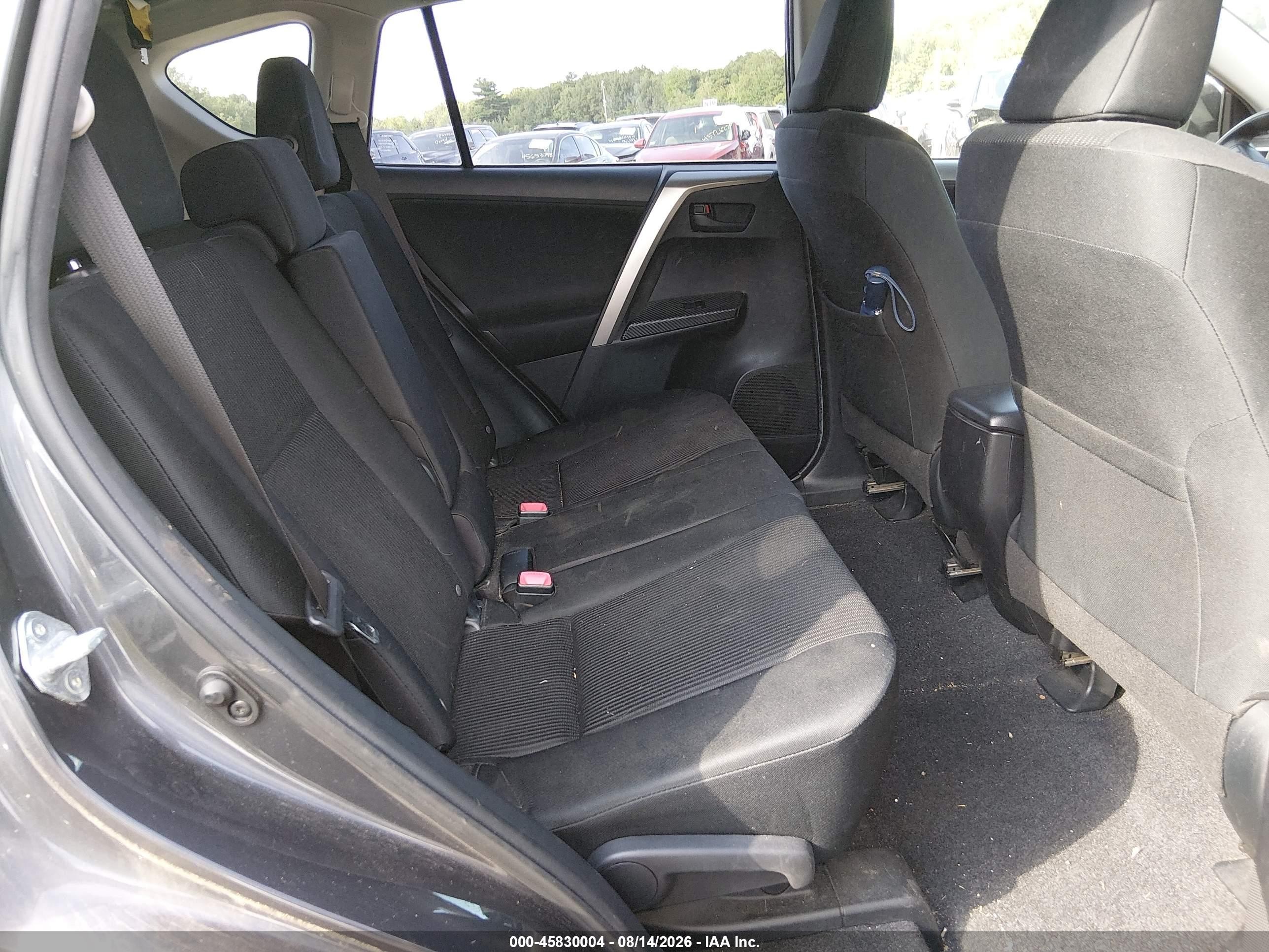 2014 Toyota Rav4 Le Gray vin: JTMBFREV0EJ008116
