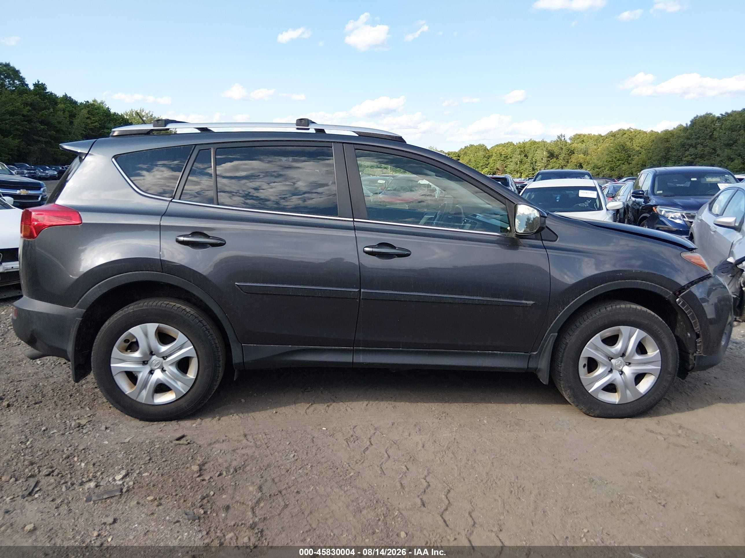 2014 Toyota Rav4 Le Gray vin: JTMBFREV0EJ008116