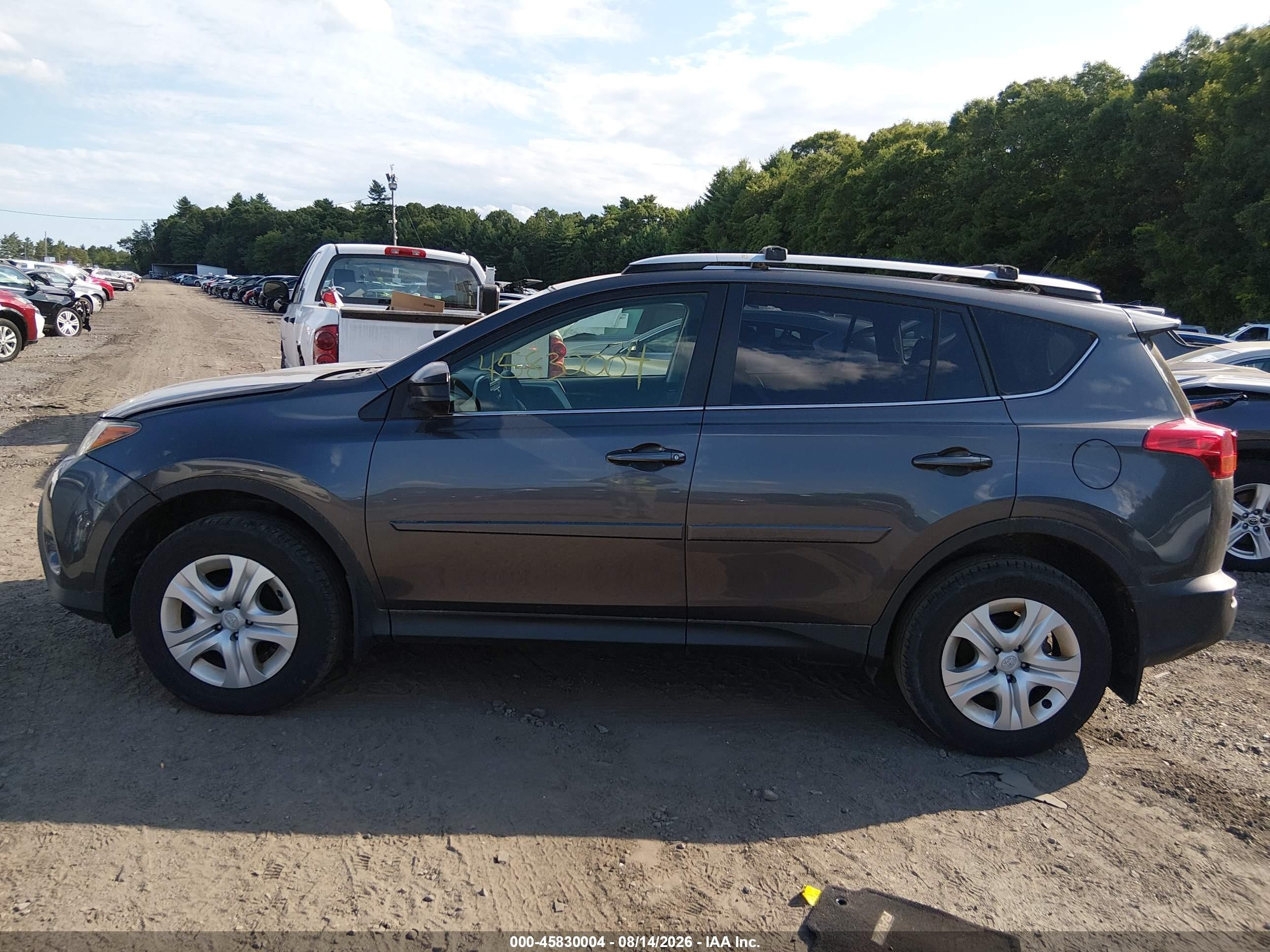 2014 Toyota Rav4 Le Gray vin: JTMBFREV0EJ008116