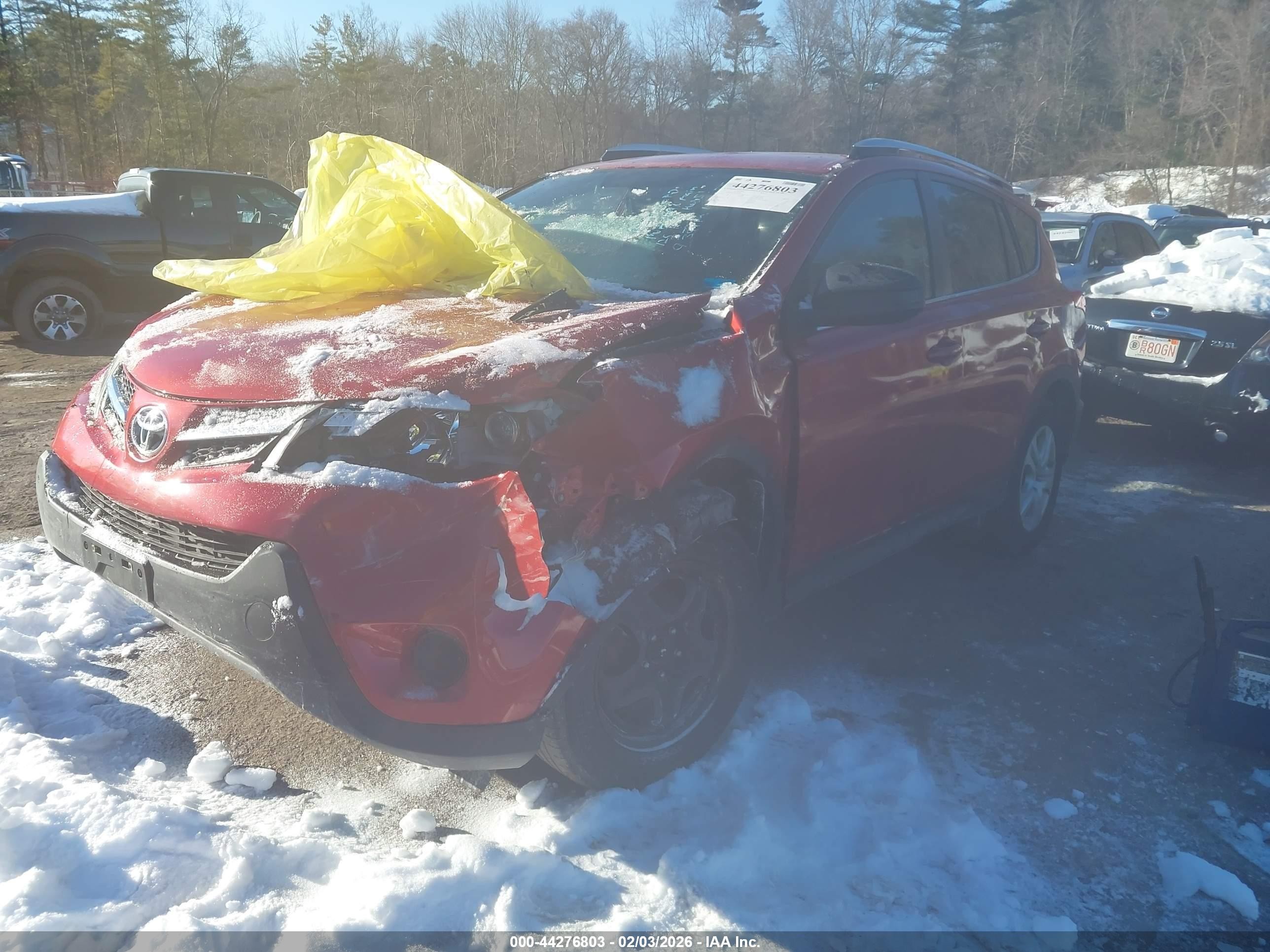 2015 Toyota Rav4 Le Красный vin: JTMBFREV0FJ030893