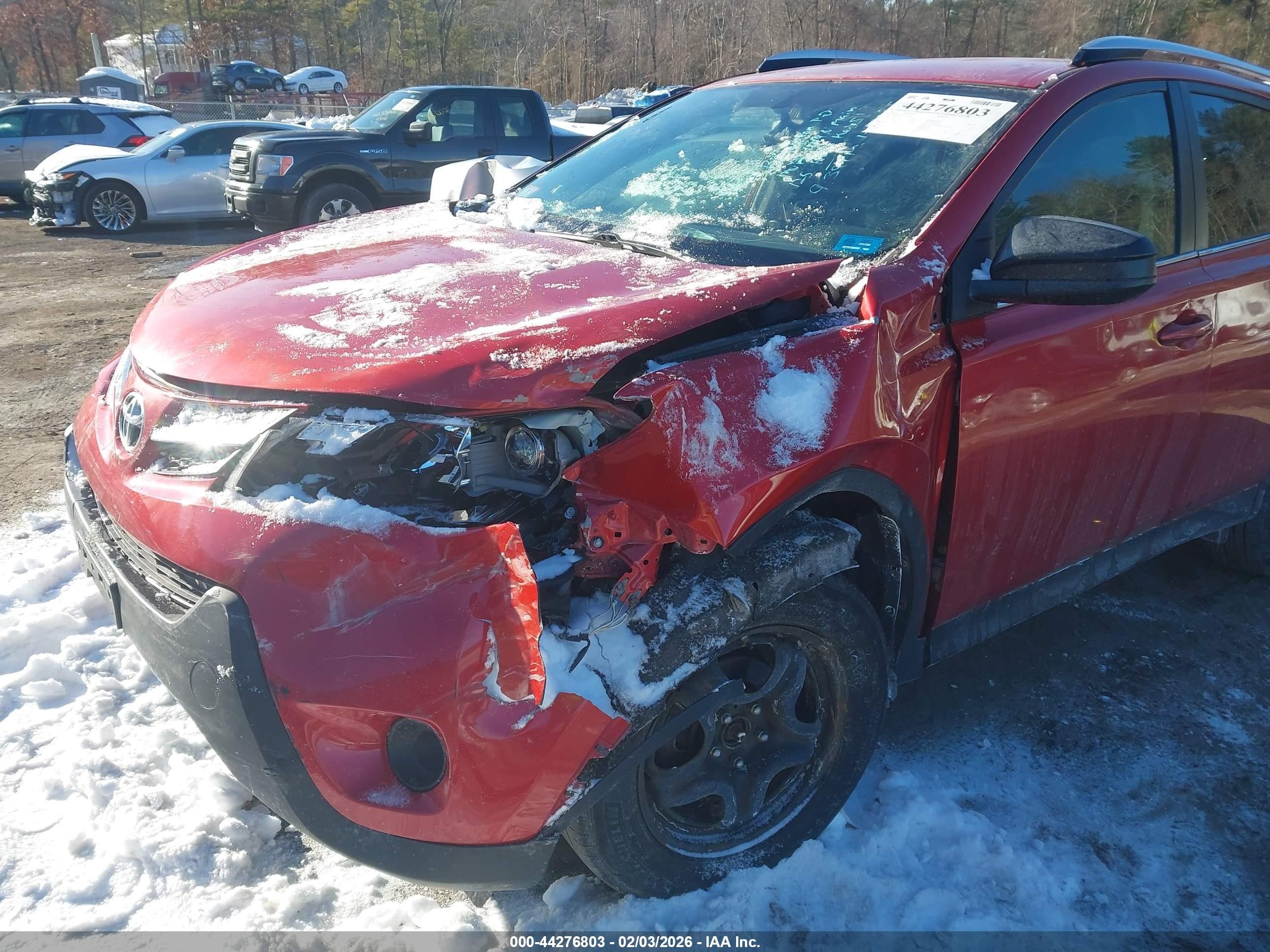 2015 Toyota Rav4 Le Красный vin: JTMBFREV0FJ030893