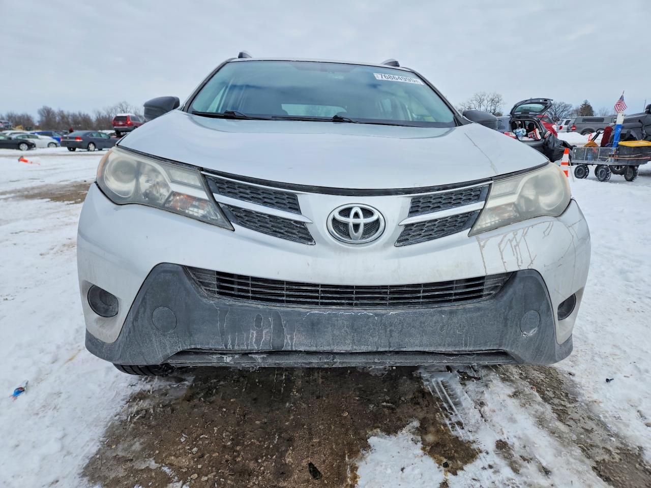 2015 Toyota Rav4 Le Silver vin: JTMBFREV0FJ039769
