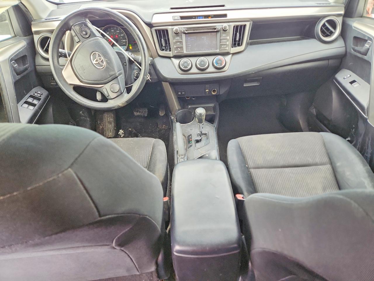 2015 Toyota Rav4 Le Silver vin: JTMBFREV0FJ039769