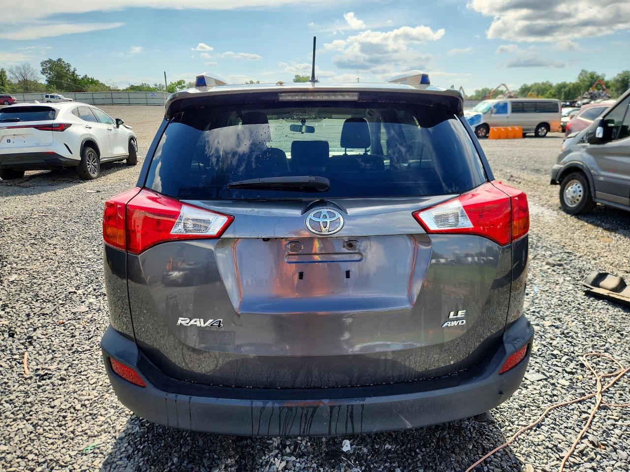 2015 Toyota Rav4 Le Серый vin: JTMBFREV0FJ044311