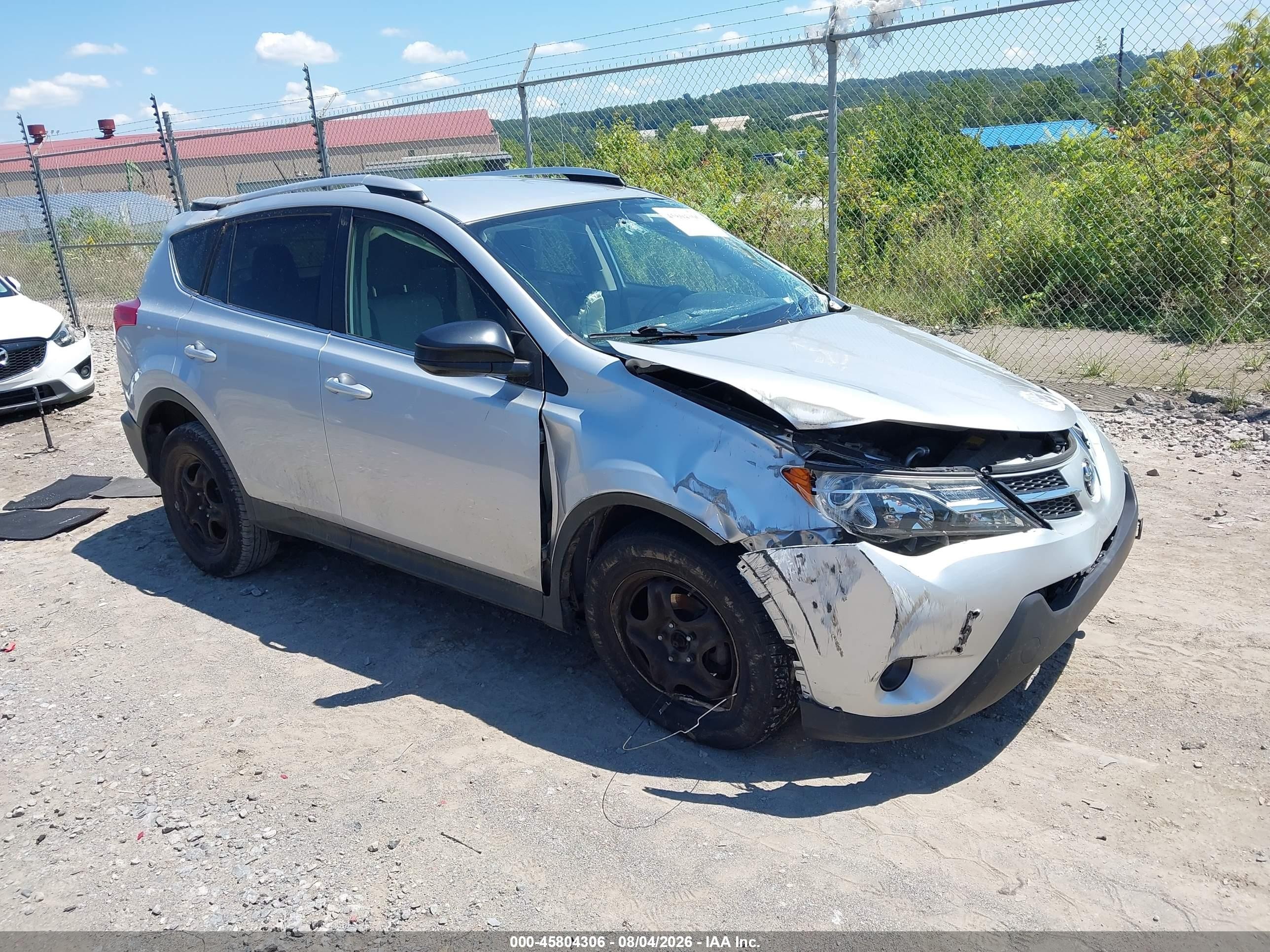 2014 Toyota Rav4 Le Silver vin: JTMBFREV1ED077931