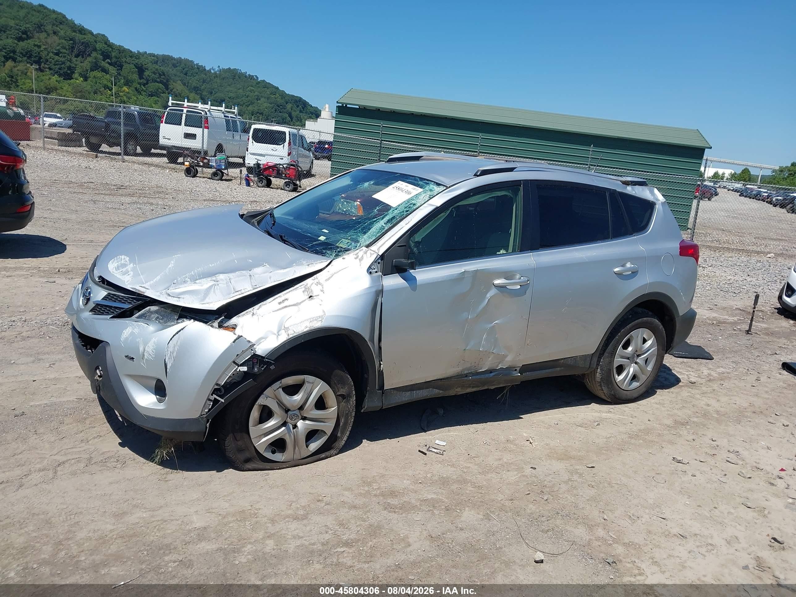2014 Toyota Rav4 Le Silver vin: JTMBFREV1ED077931