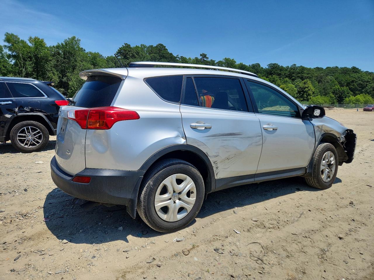 2014 Toyota Rav4 Le Silver vin: JTMBFREV1ED083292
