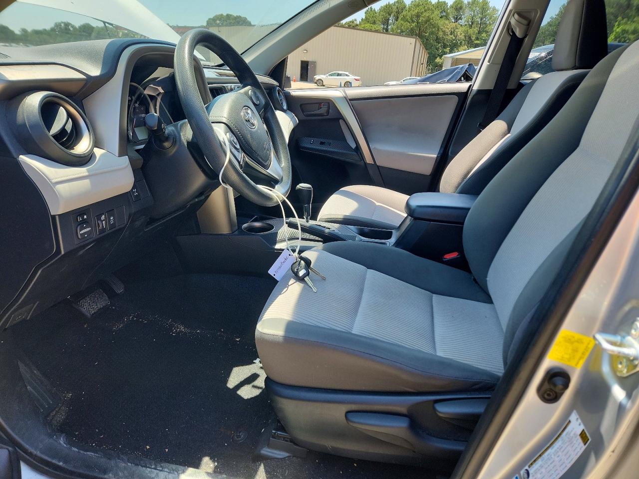 2014 Toyota Rav4 Le Silver vin: JTMBFREV1ED083292