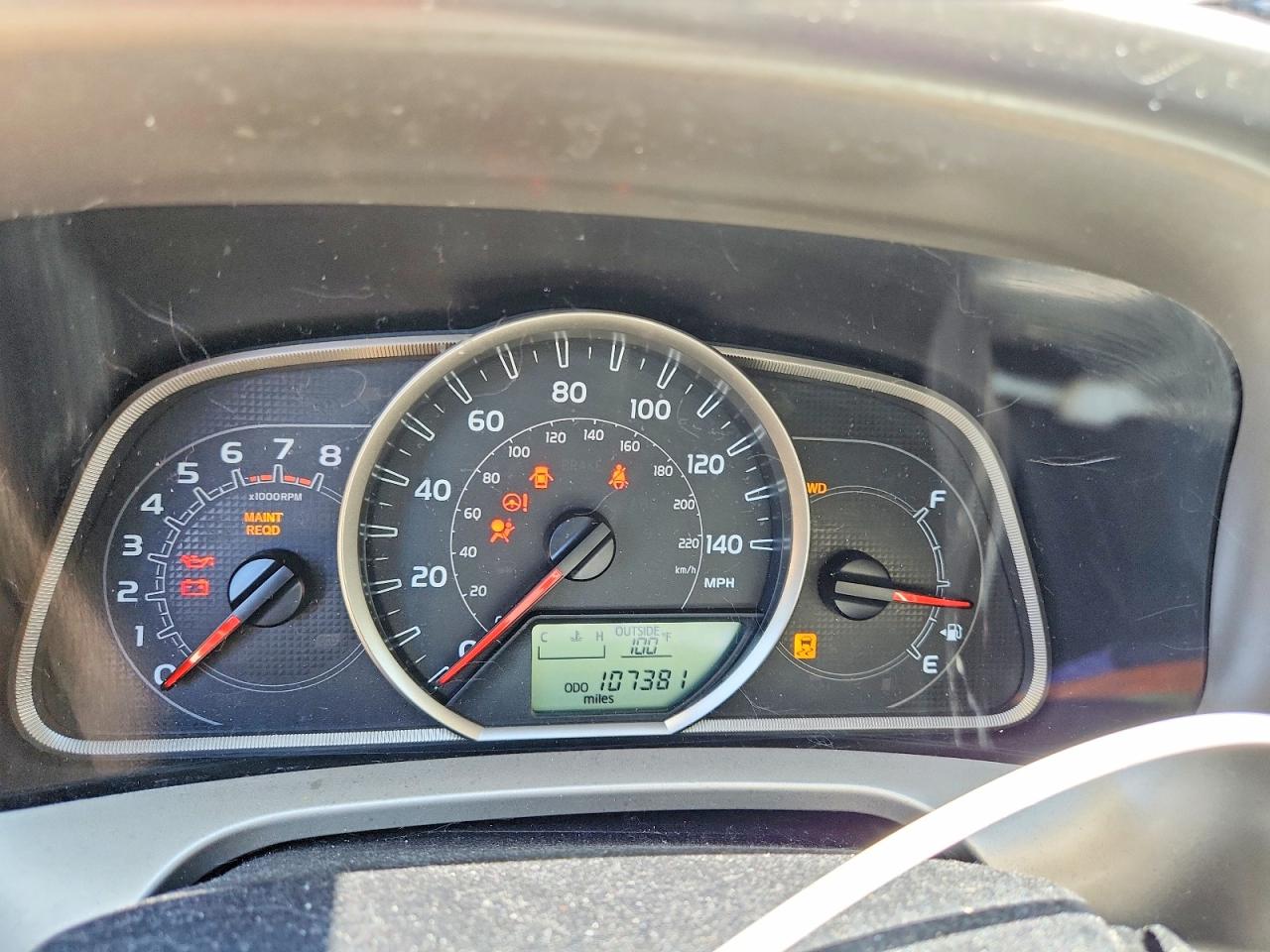 2014 Toyota Rav4 Le Gray vin: JTMBFREV1EJ007735