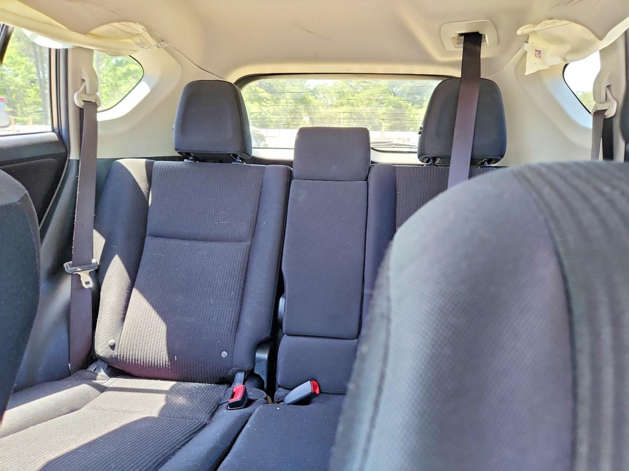 2014 Toyota Rav4 Le Gray vin: JTMBFREV1EJ007735