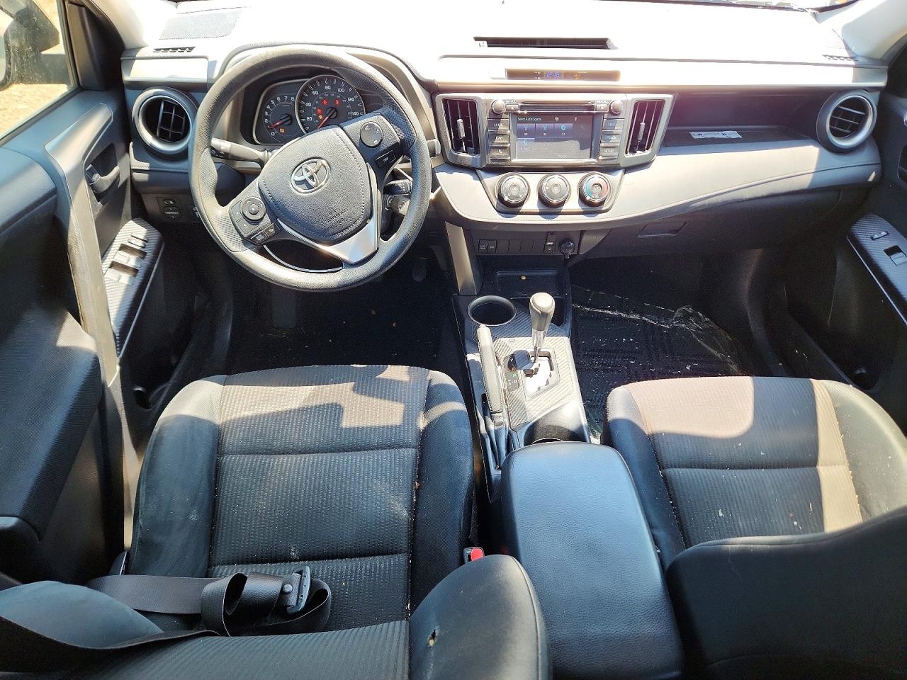 2015 Toyota Rav4 Le Gray vin: JTMBFREV1FD098991