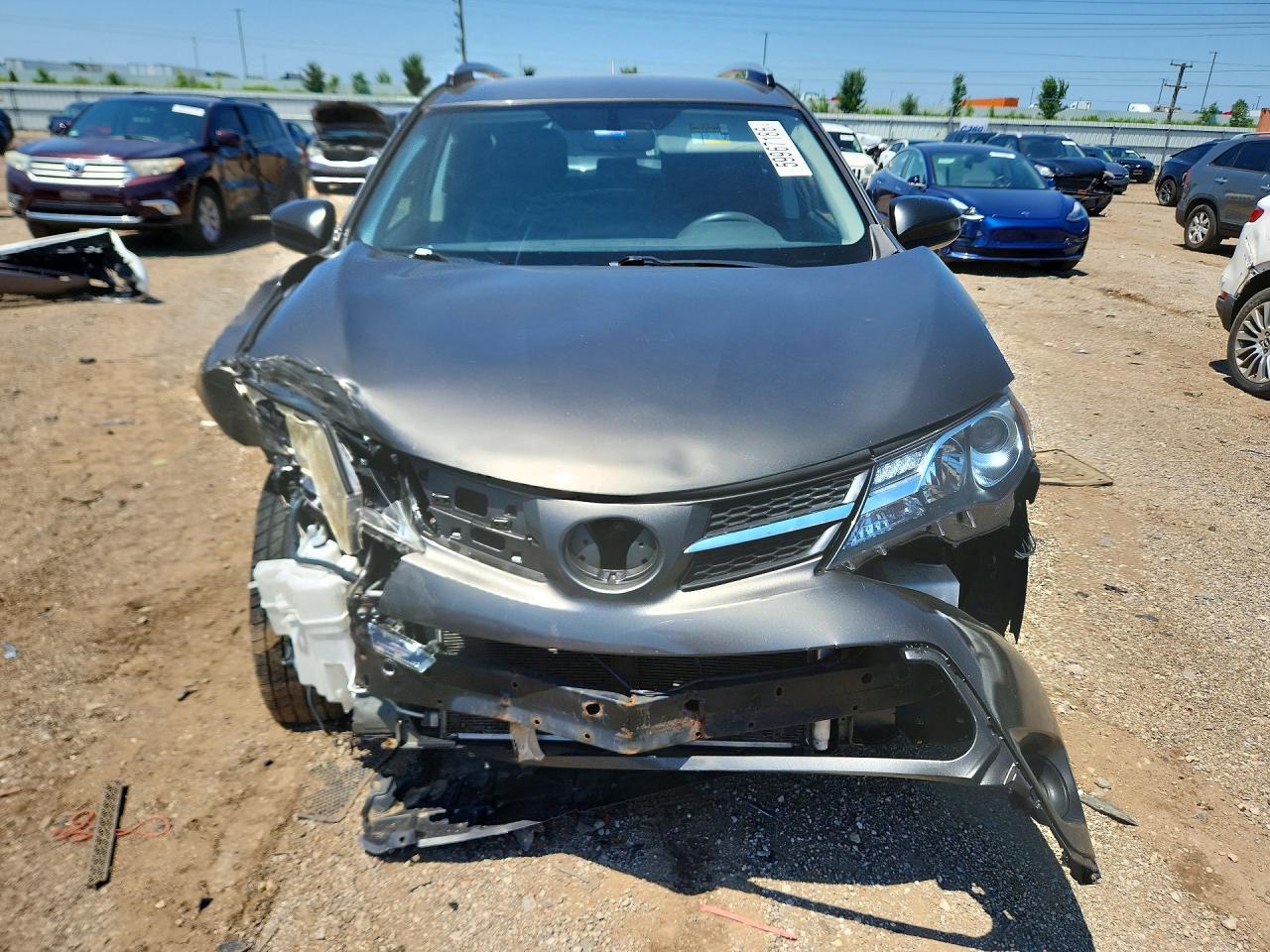 2015 Toyota Rav4 Le Gray vin: JTMBFREV1FD098991