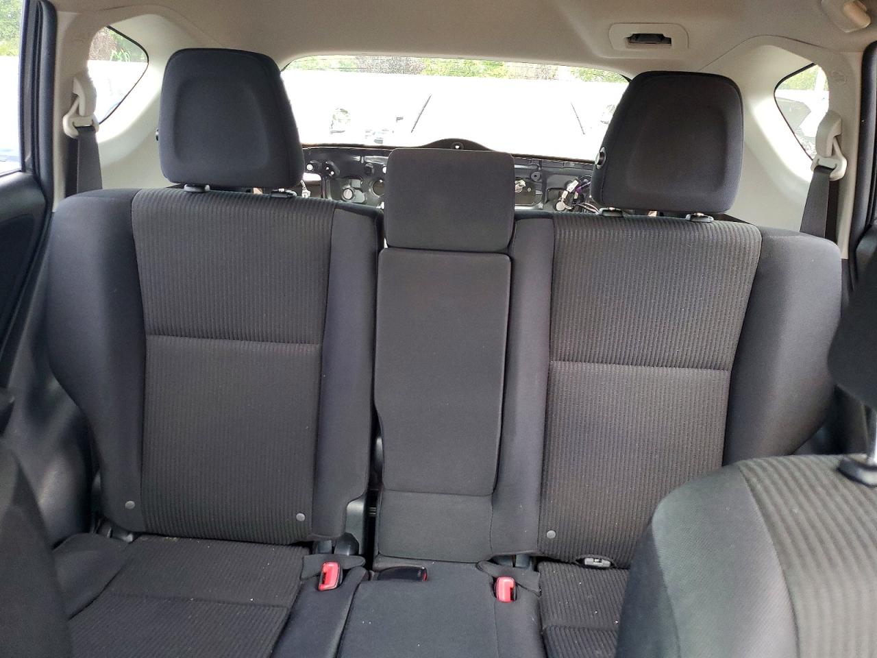2015 Toyota Rav4 Le Gray vin: JTMBFREV1FD124828