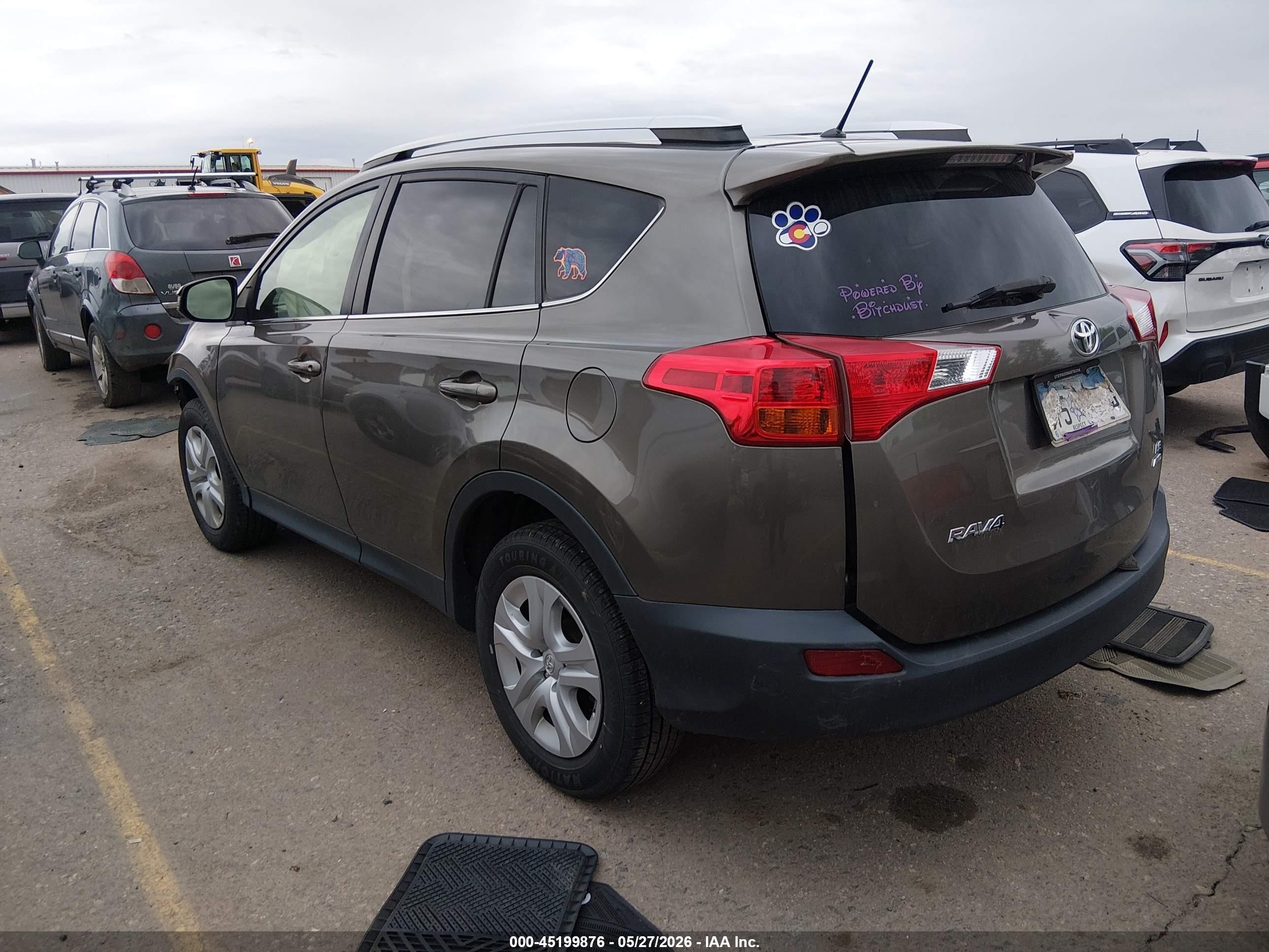 2015 Toyota Rav4 Le Gray vin: JTMBFREV1FD125753