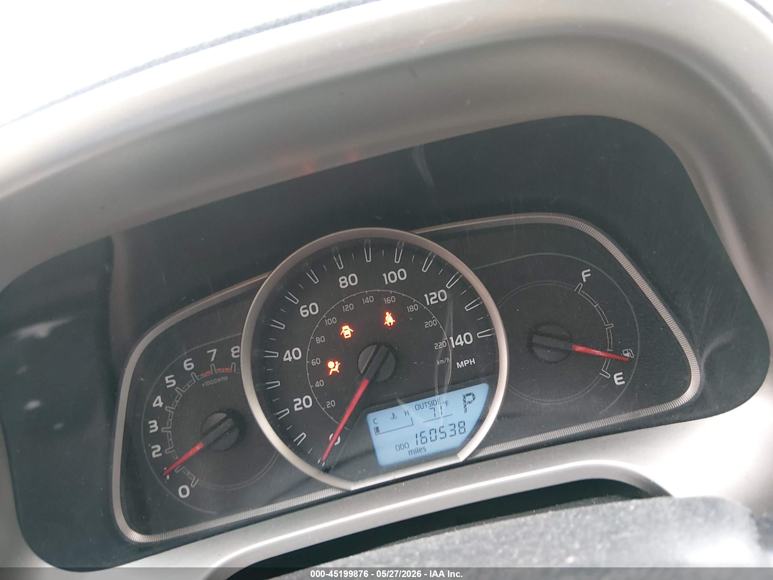 2015 Toyota Rav4 Le Gray vin: JTMBFREV1FD125753
