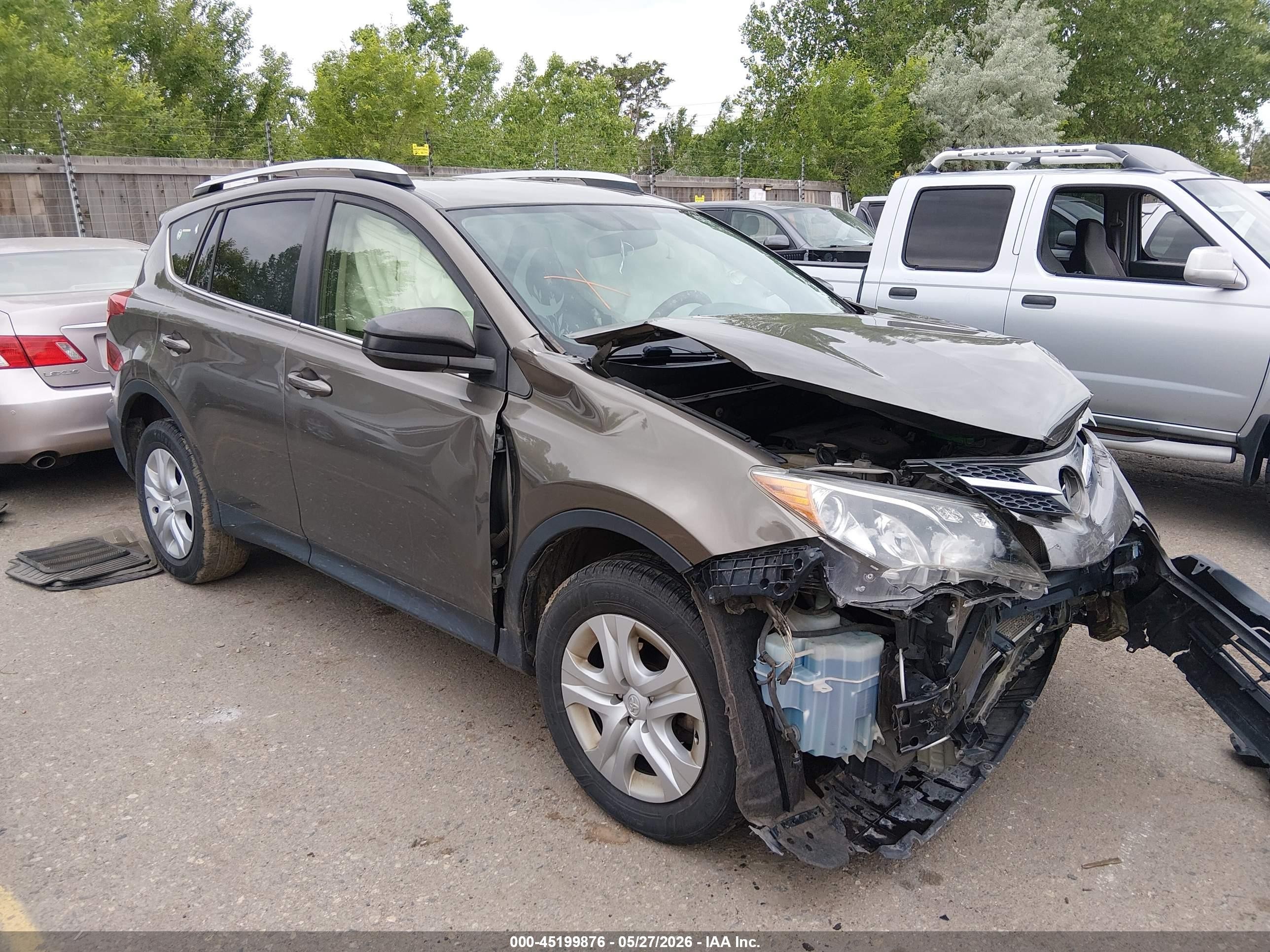 2015 Toyota Rav4 Le Gray vin: JTMBFREV1FD125753