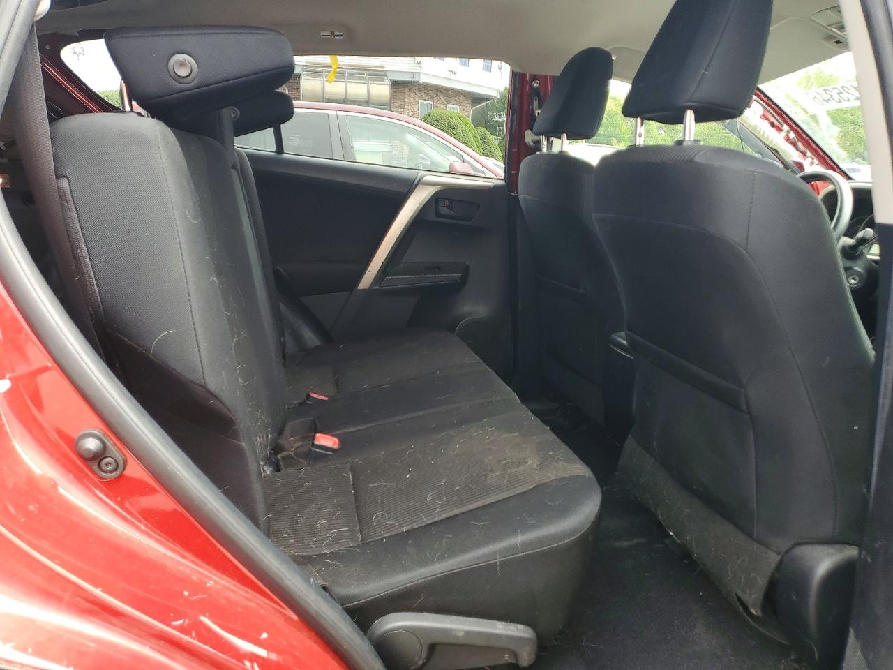 2015 Toyota Rav4 Le Красный vin: JTMBFREV1FJ038114