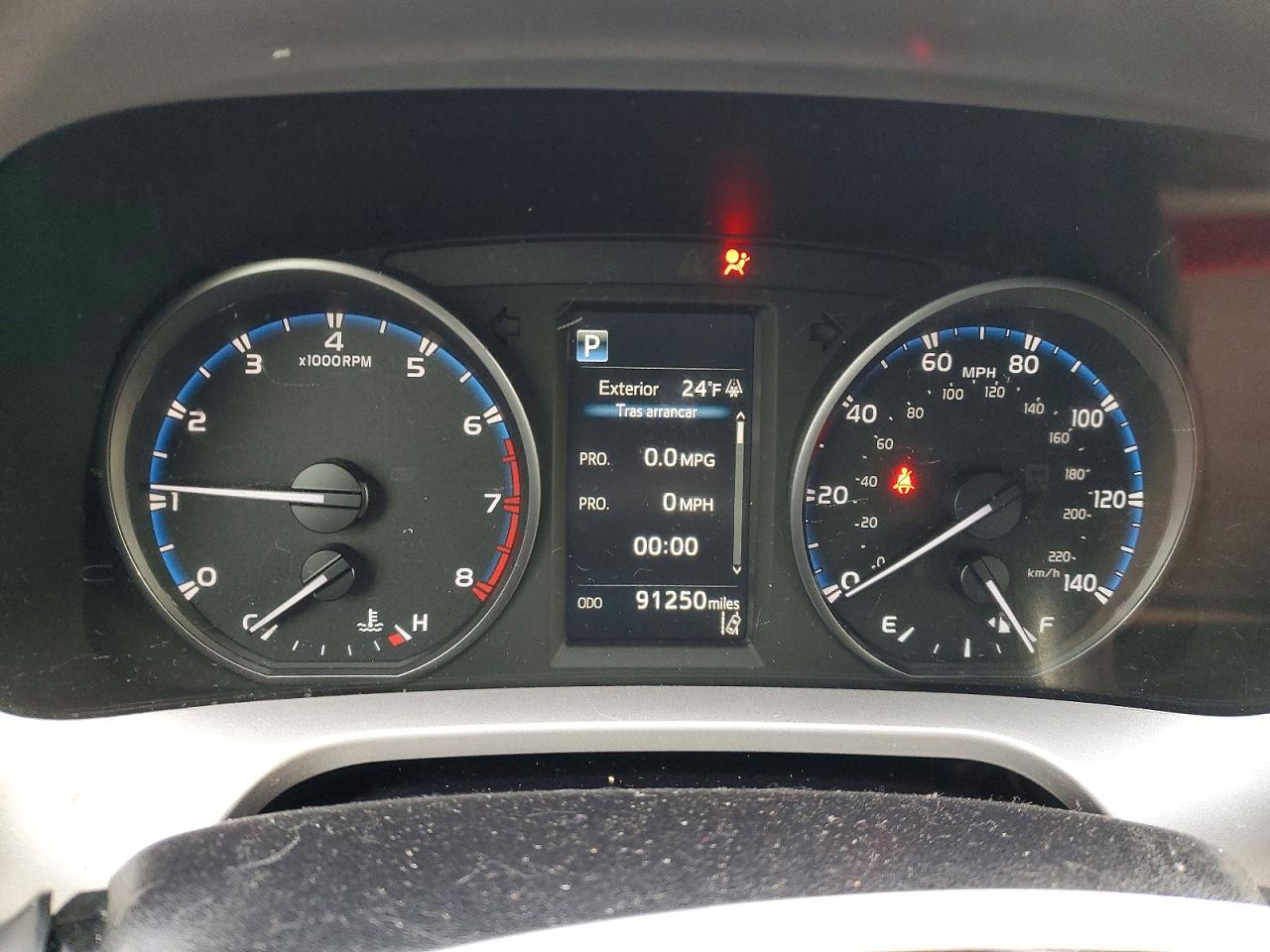 2017 Toyota Rav4 Le Gray vin: JTMBFREV1HJ709459
