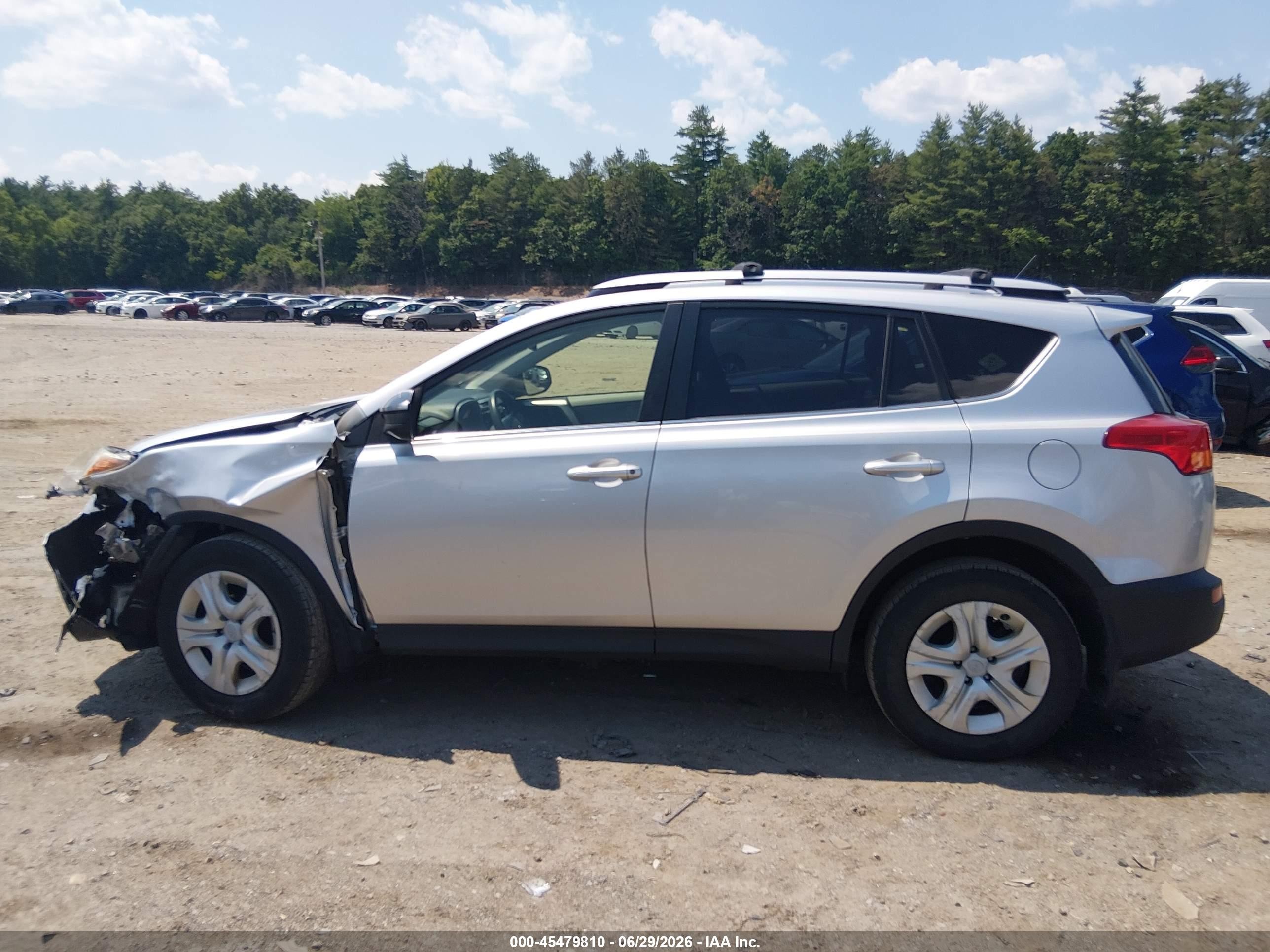 2013 Toyota Rav4 Le Silver vin: JTMBFREV2D5010926