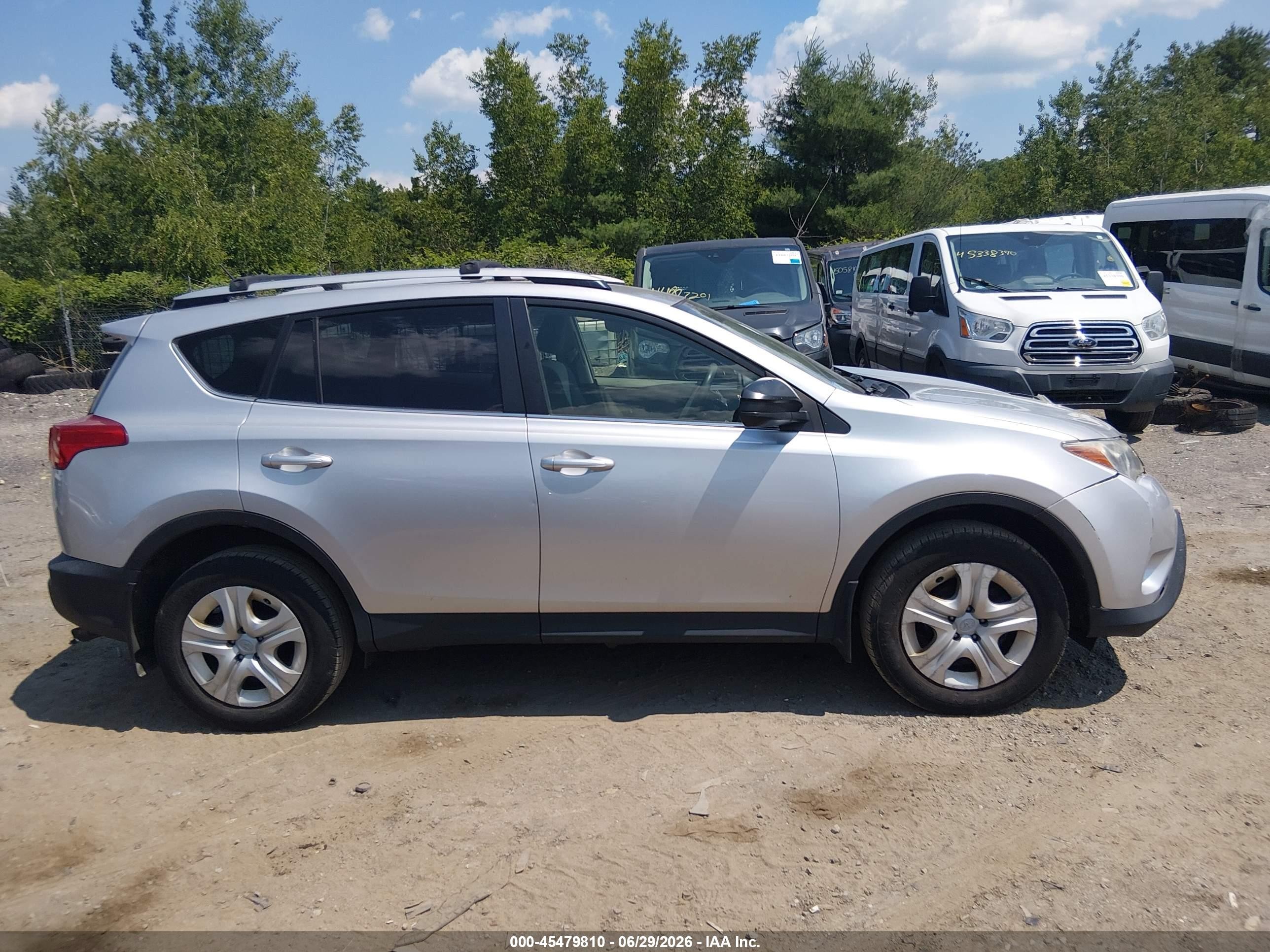 2013 Toyota Rav4 Le Silver vin: JTMBFREV2D5010926