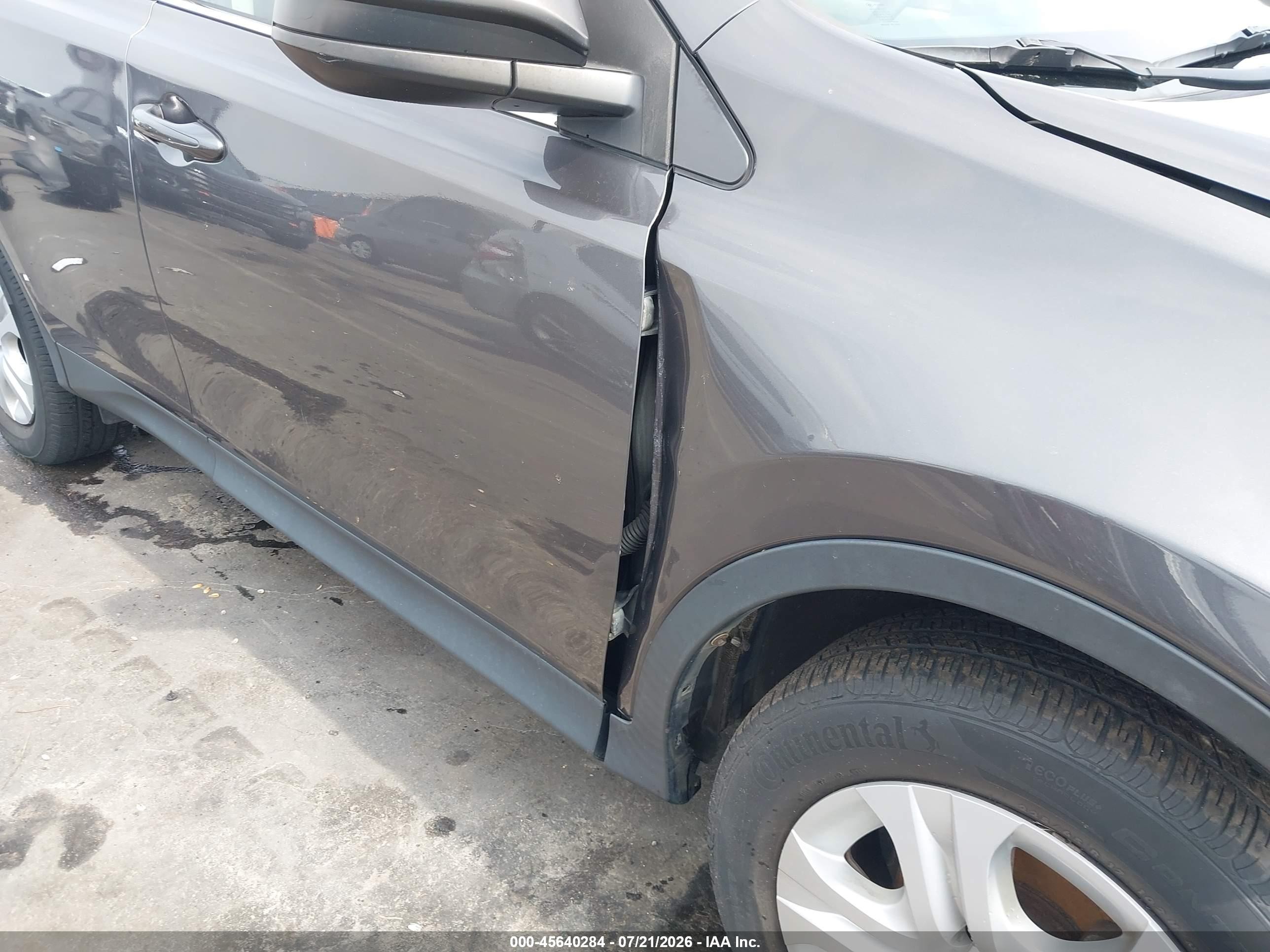 2013 Toyota Rav4 Le Gray vin: JTMBFREV2D5021621