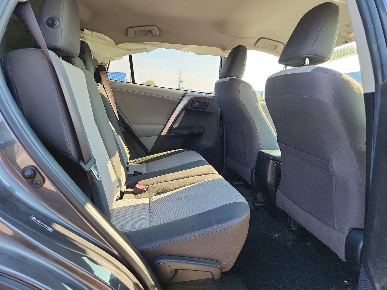 2013 Toyota Rav4 Le Gray vin: JTMBFREV2D5028956