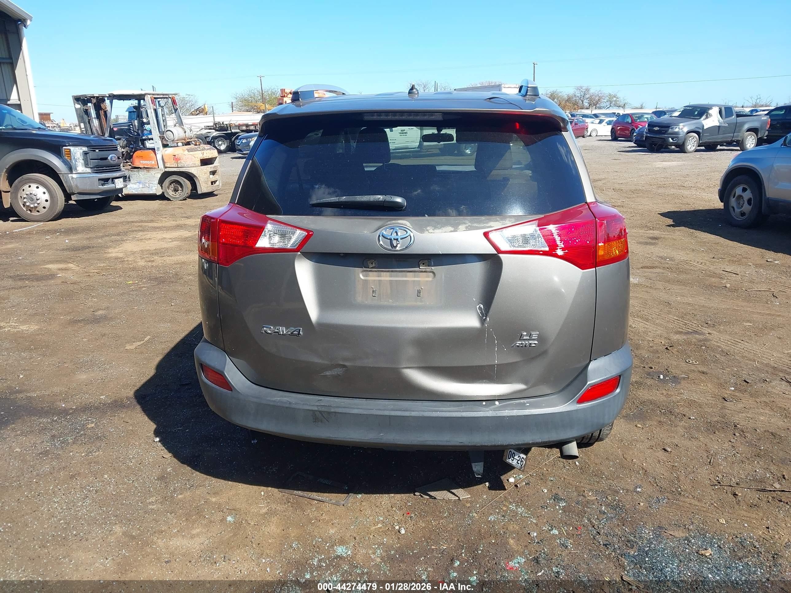 2013 Toyota Rav4 Le Brown vin: JTMBFREV2DD014979
