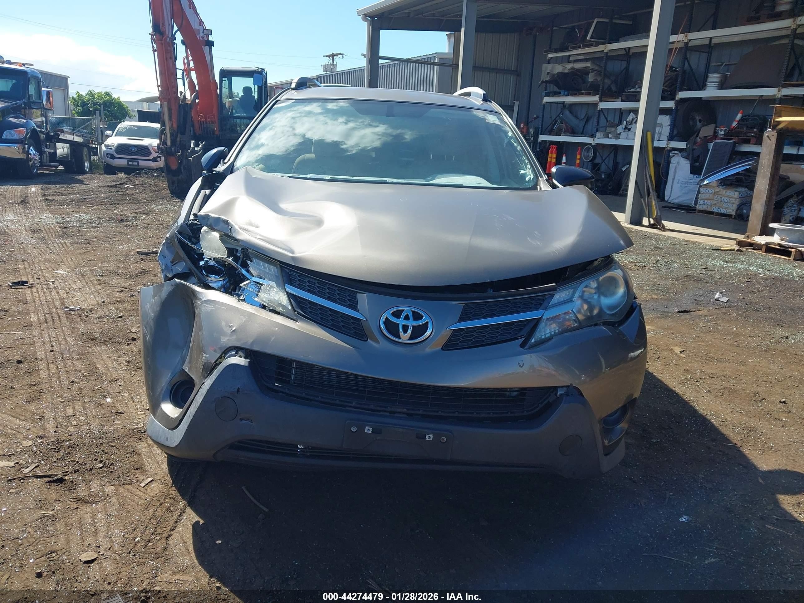 2013 Toyota Rav4 Le Brown vin: JTMBFREV2DD014979