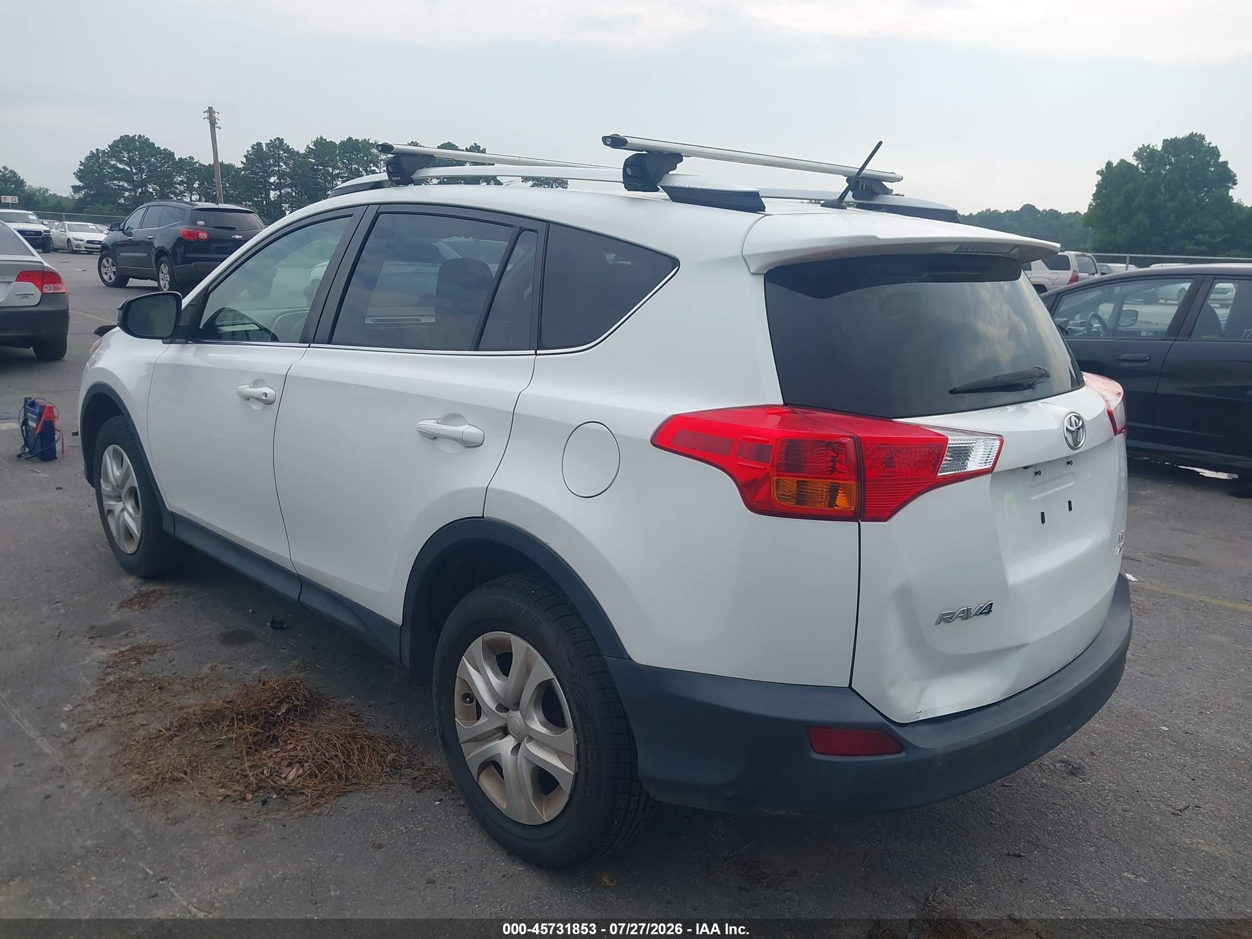 2013 Toyota Rav4 Le White vin: JTMBFREV2DD019308