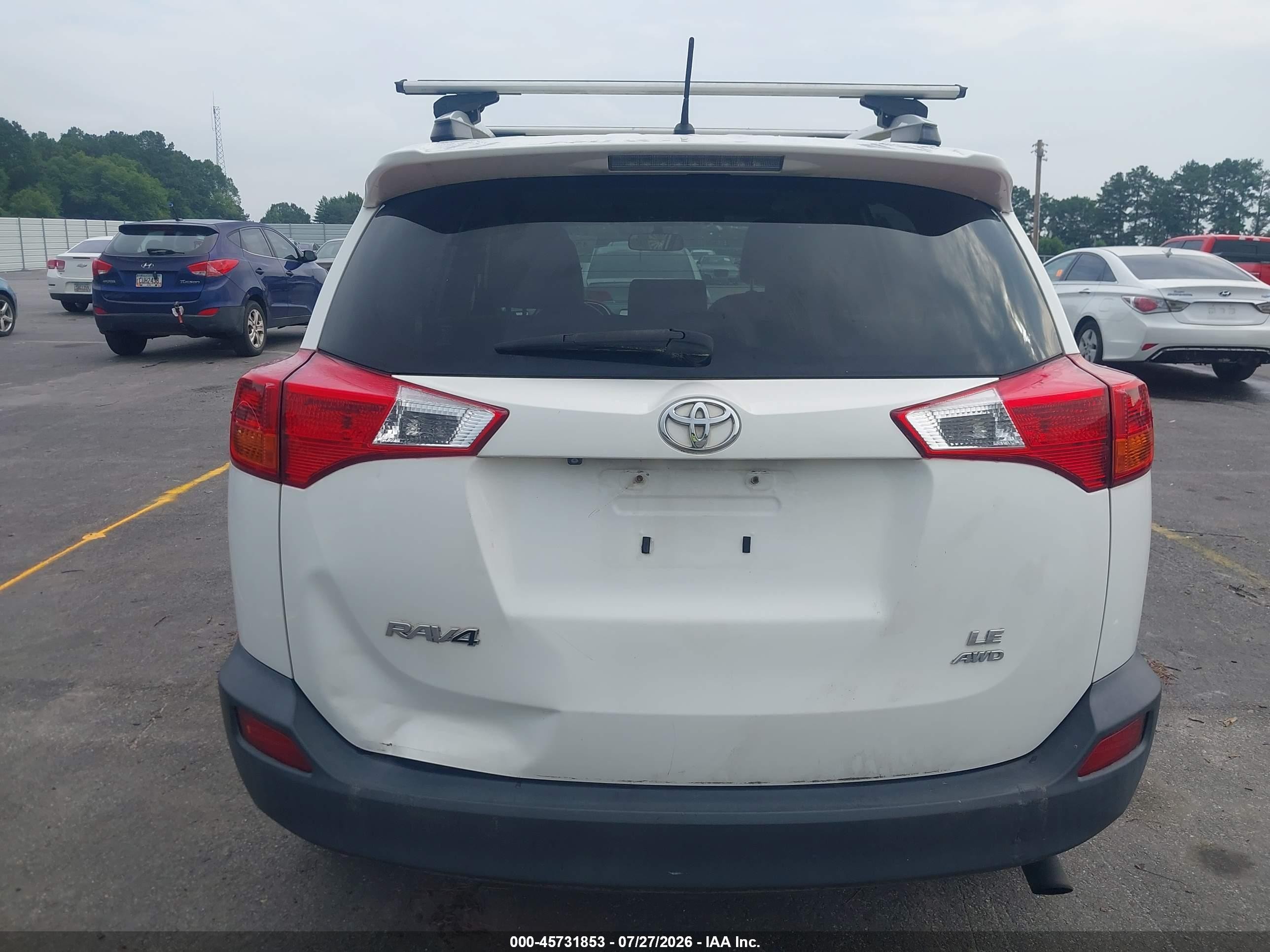 2013 Toyota Rav4 Le White vin: JTMBFREV2DD019308