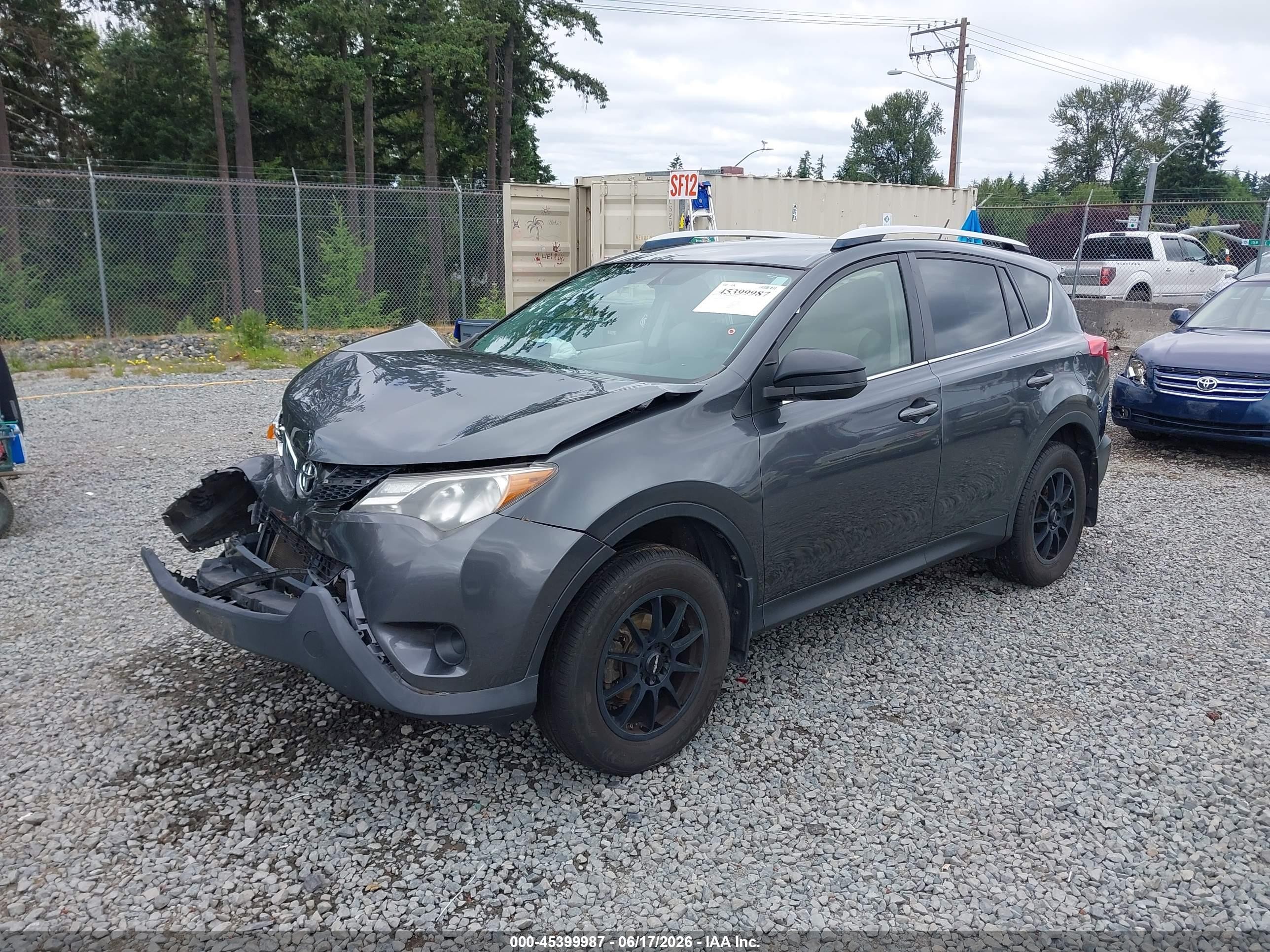 2013 Toyota Rav4 Le Gray vin: JTMBFREV2DD040305