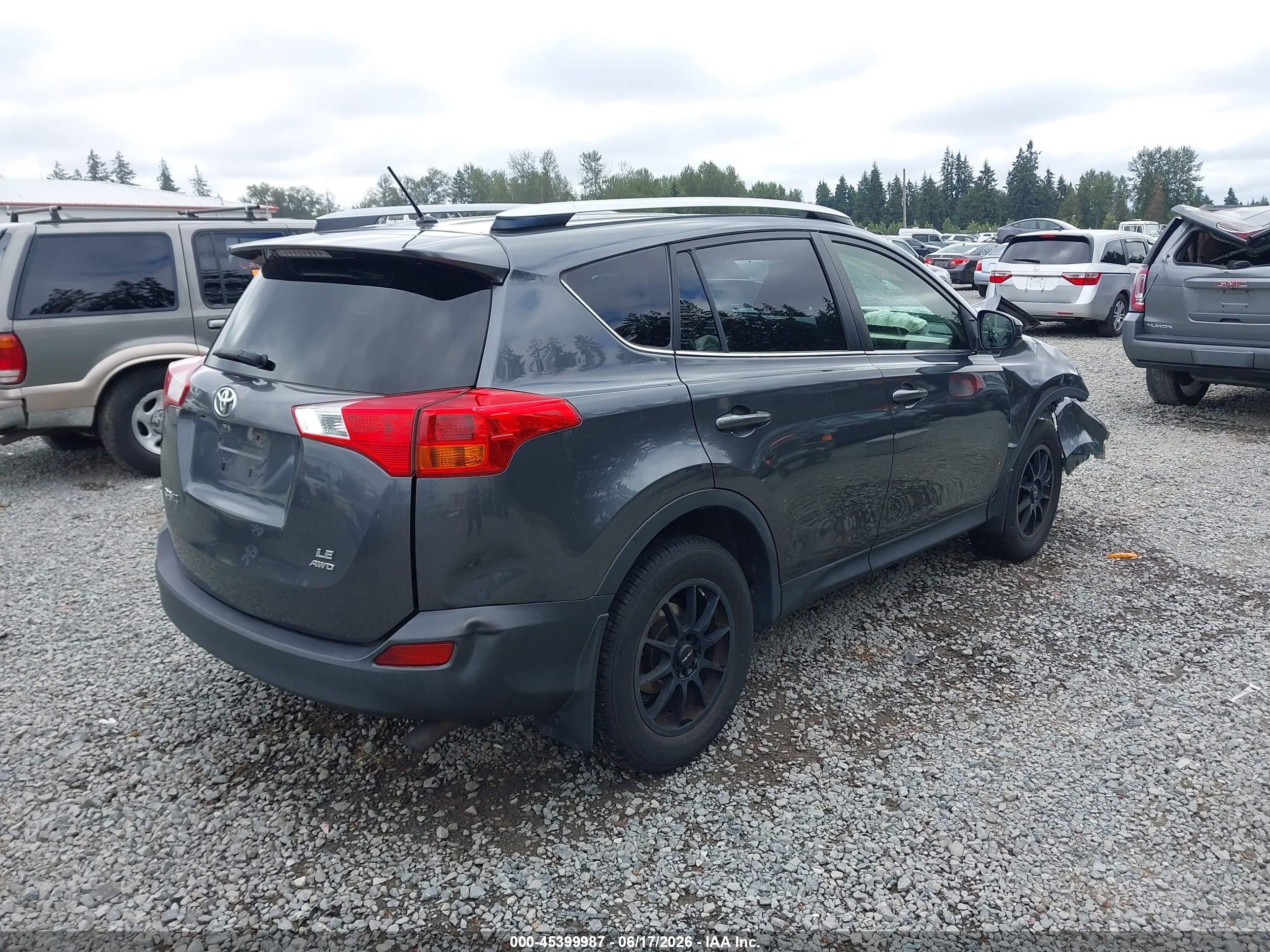2013 Toyota Rav4 Le Gray vin: JTMBFREV2DD040305