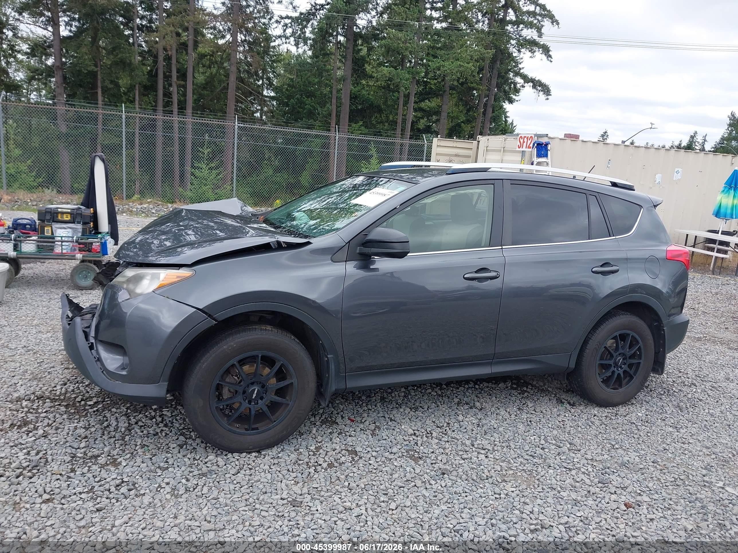 2013 Toyota Rav4 Le Gray vin: JTMBFREV2DD040305