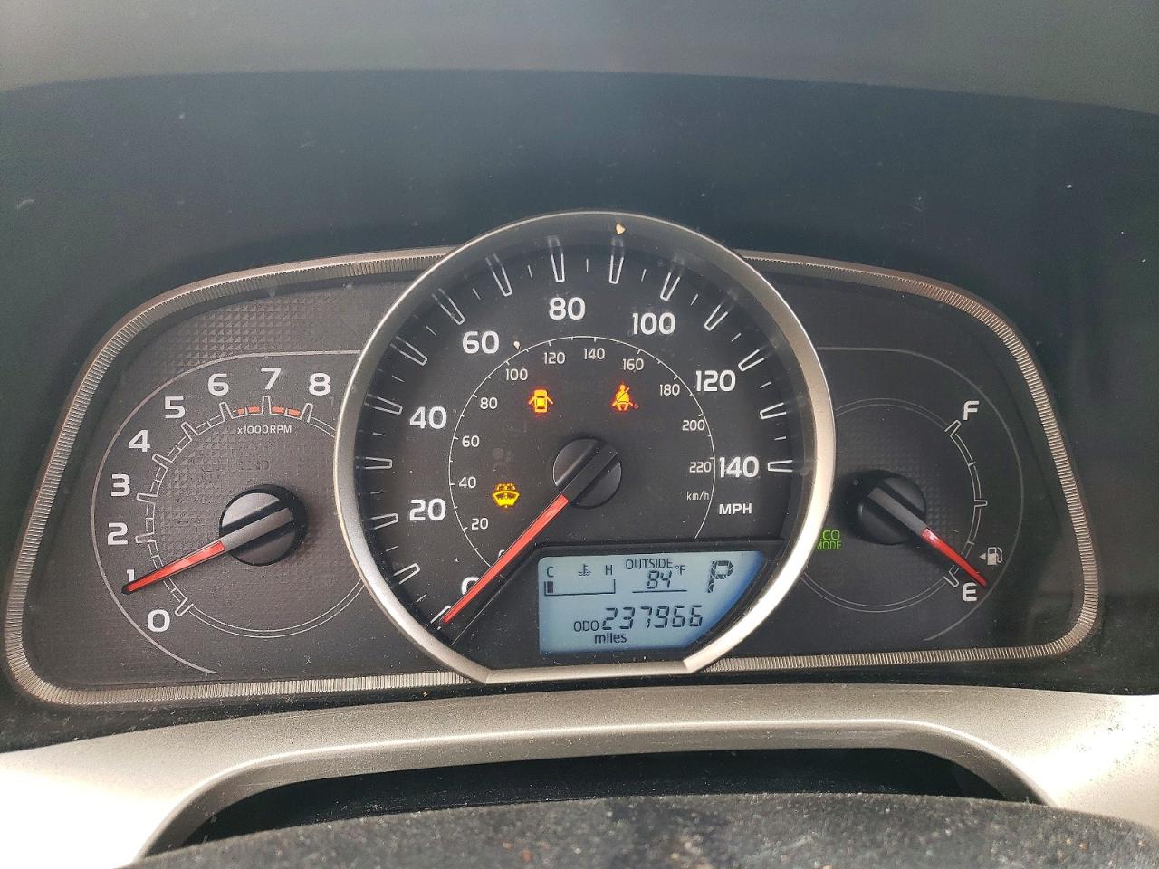 2014 Toyota Rav4 Le Gray vin: JTMBFREV2ED052326
