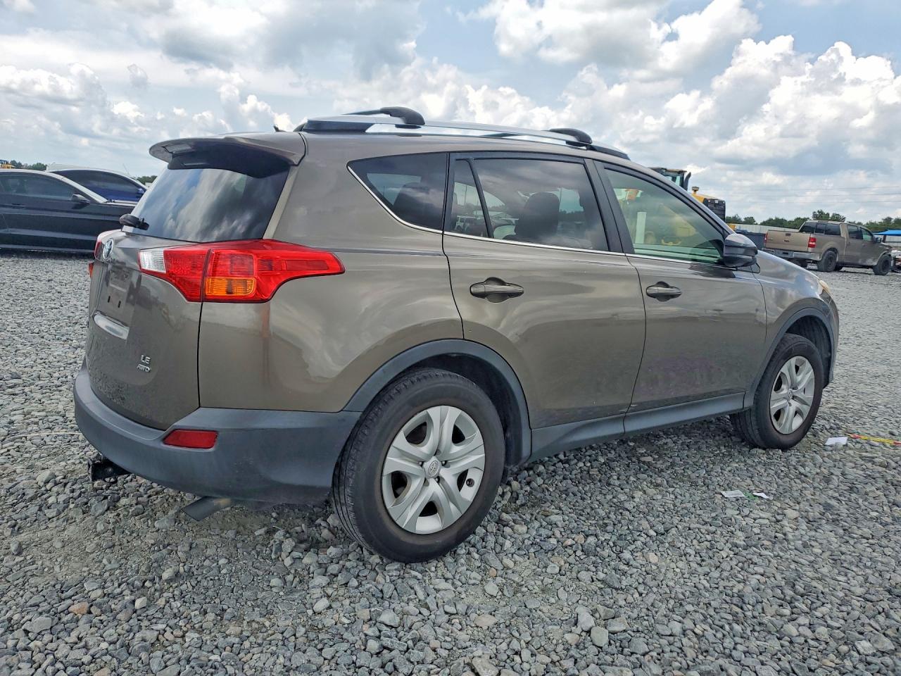 2014 Toyota Rav4 Le Brown vin: JTMBFREV2ED055470