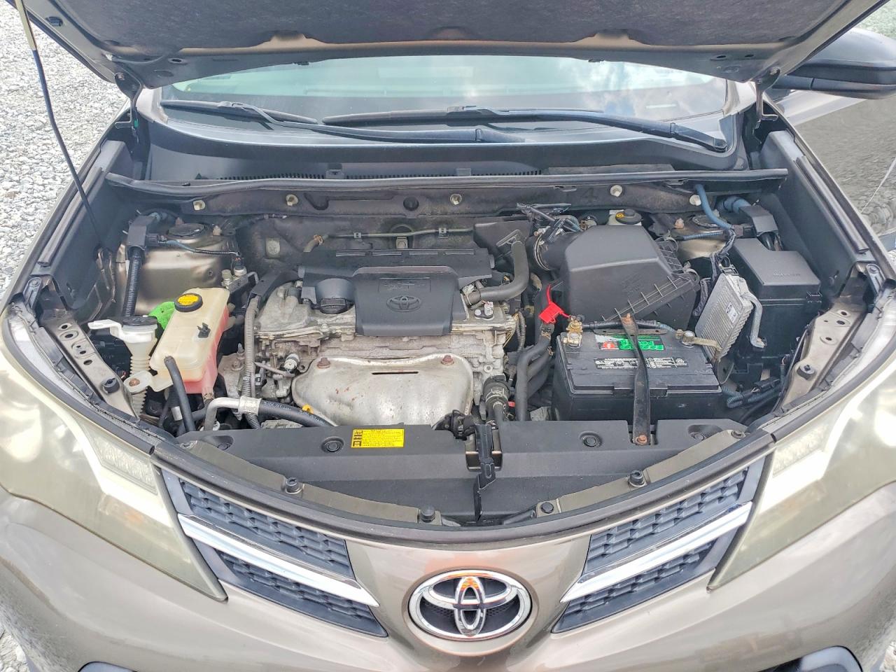 2014 Toyota Rav4 Le Brown vin: JTMBFREV2ED055470