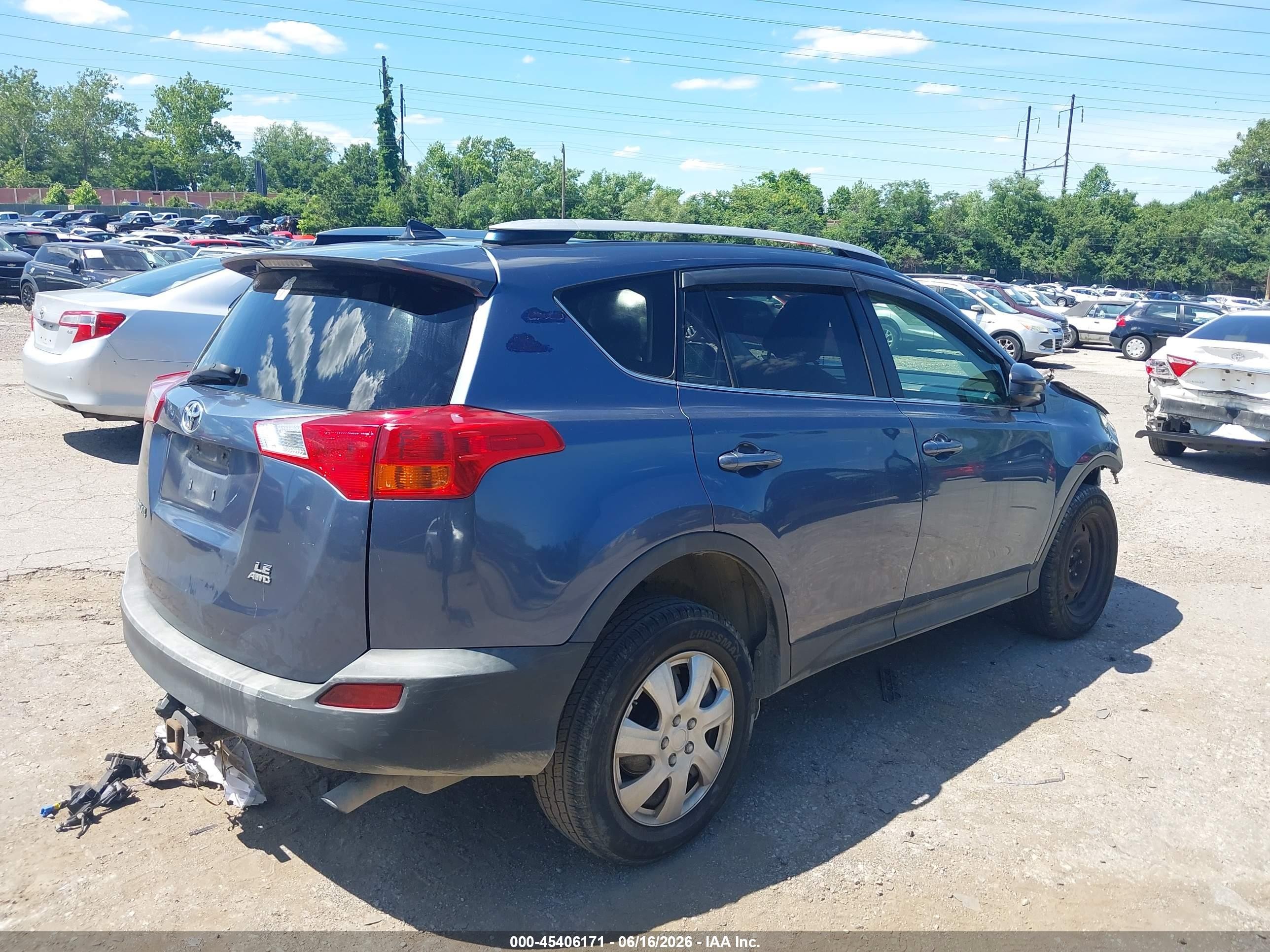 2014 Toyota Rav4 Le Blue vin: JTMBFREV2ED056098